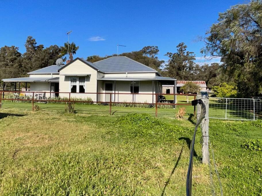 Hotel Secluded rural retreat in Southwest WA - Image 1