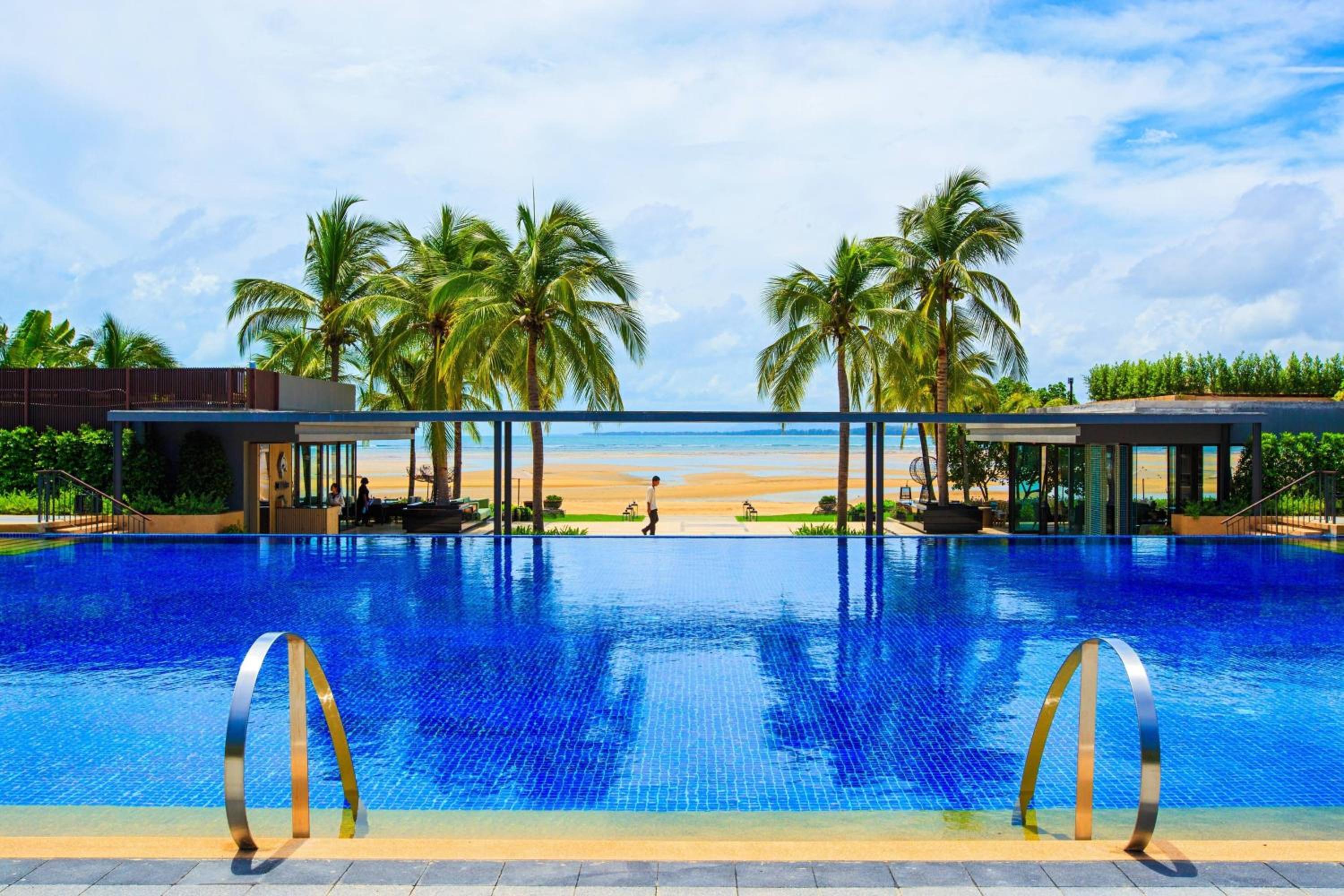 Phuket Marriott Resort and Spa, Nai Yang Beach
