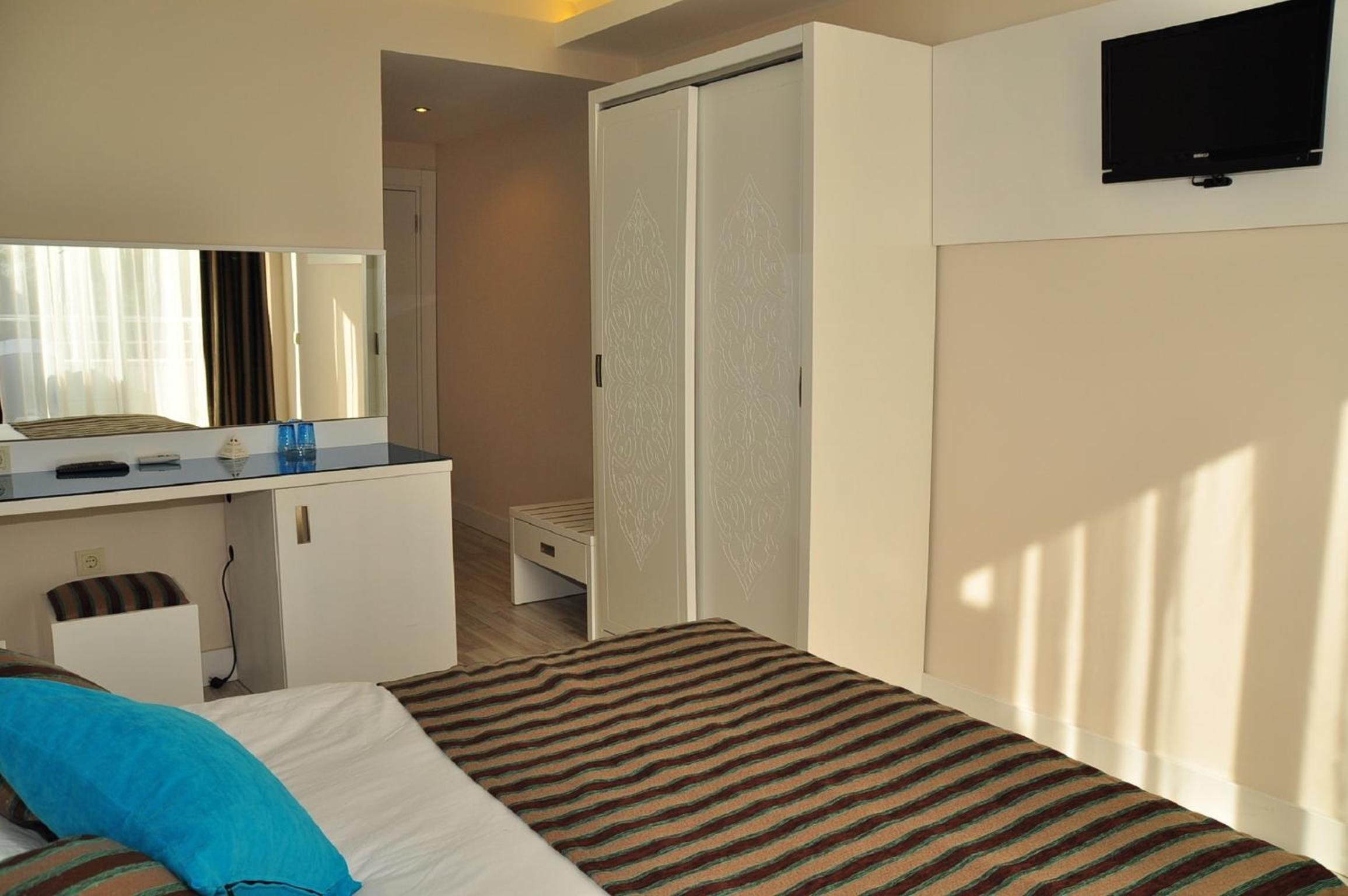 Aura Boutique Hotel - Image 56