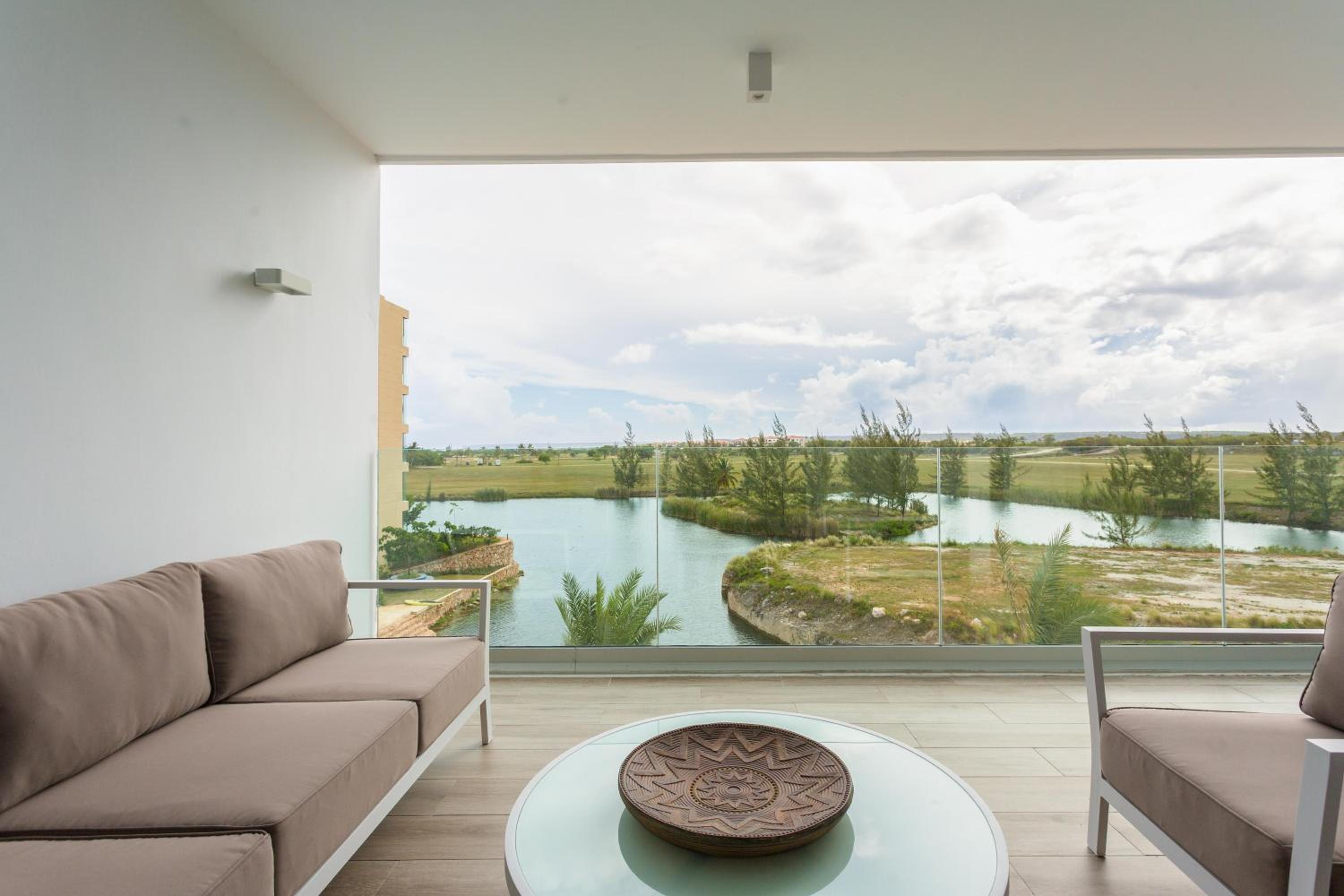 ll Lago at Juanillo Beach view 5