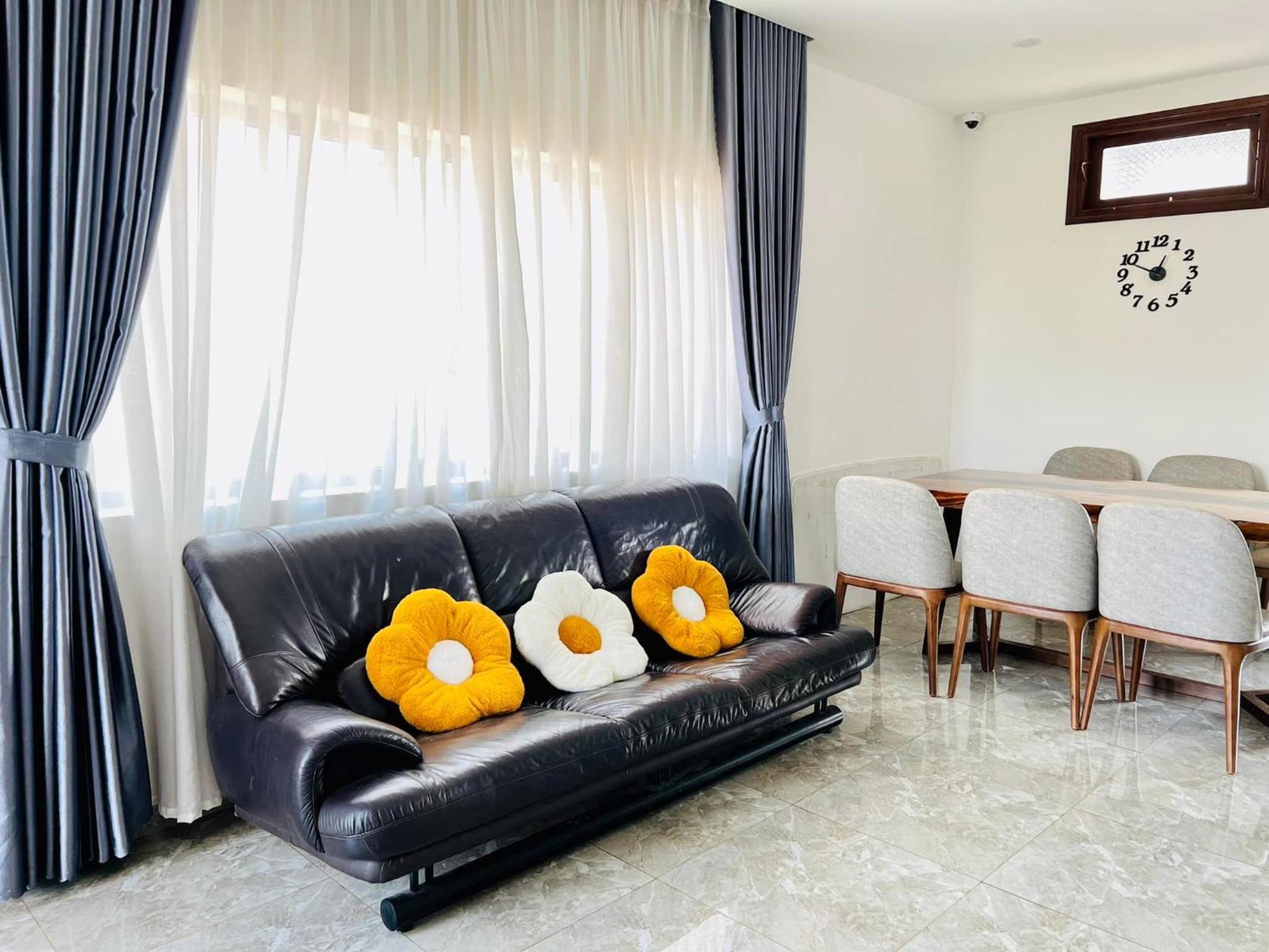 HomeTa Homestay
