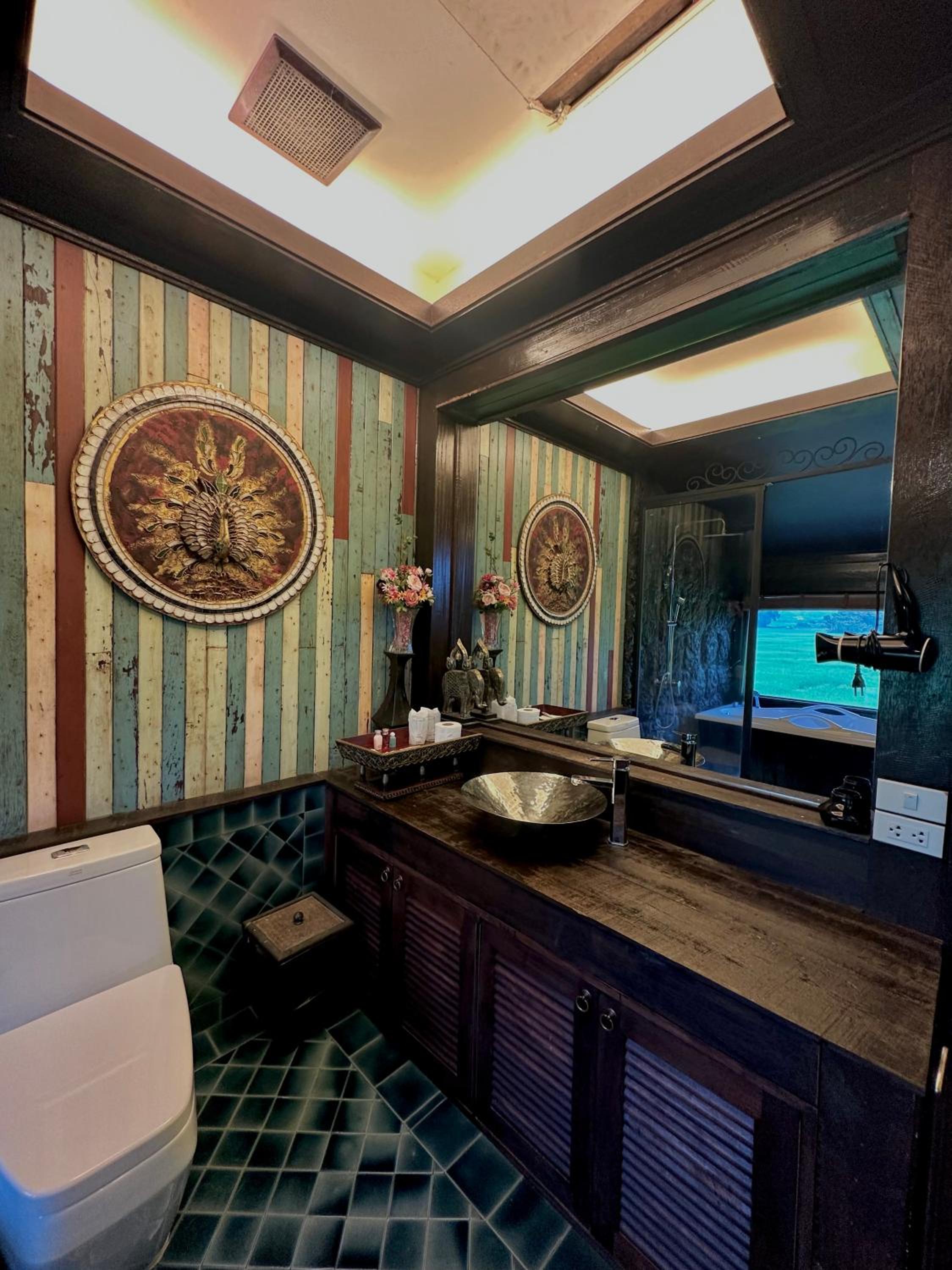Bantunglom Resort