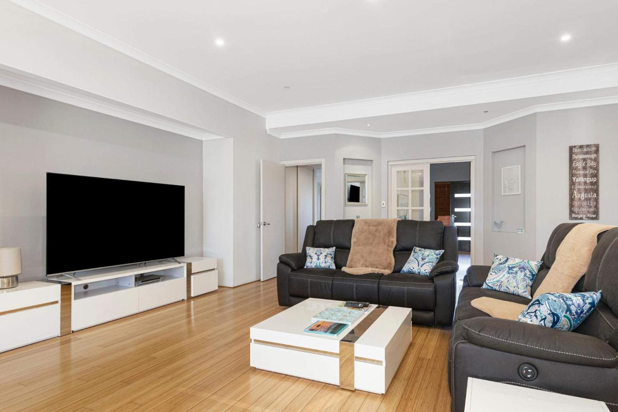 Baudins of Busselton Bed and Breakfast - Adults only