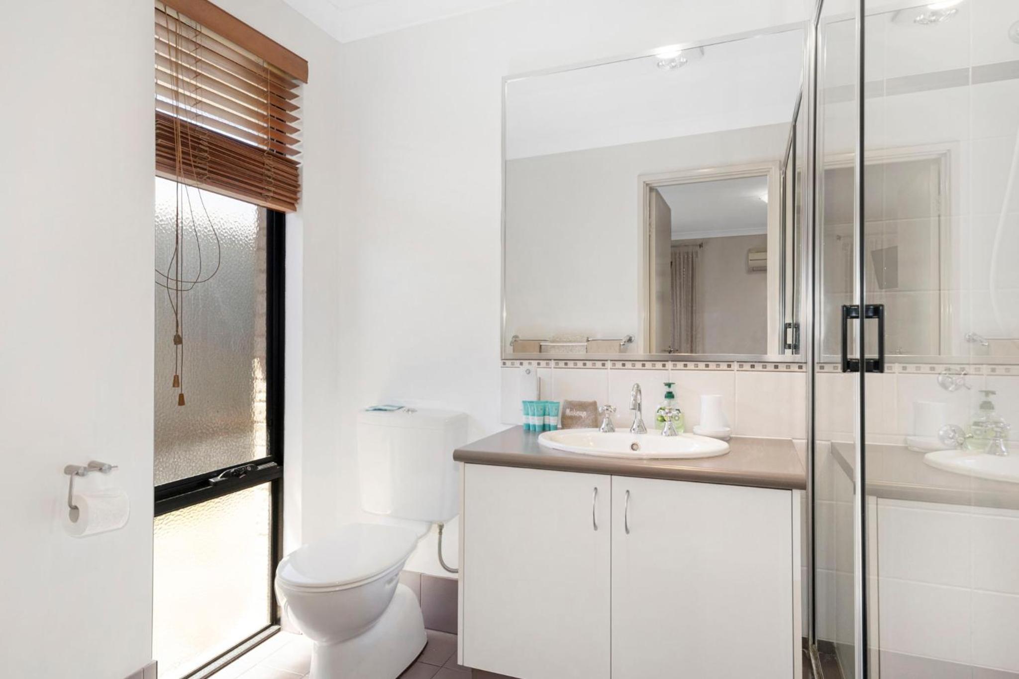 Baudins of Busselton Bed and Breakfast - Adults only