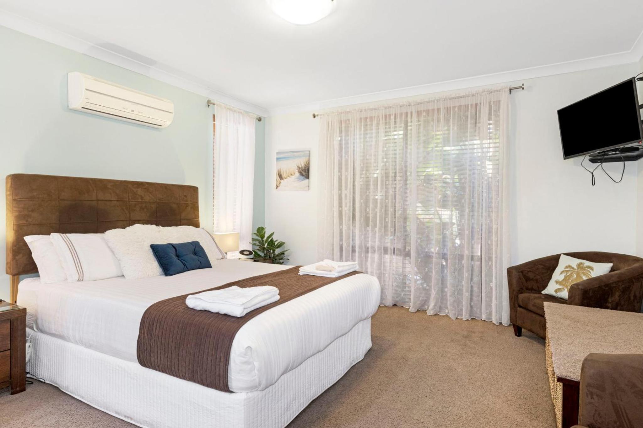 Baudins of Busselton Bed and Breakfast - Adults only