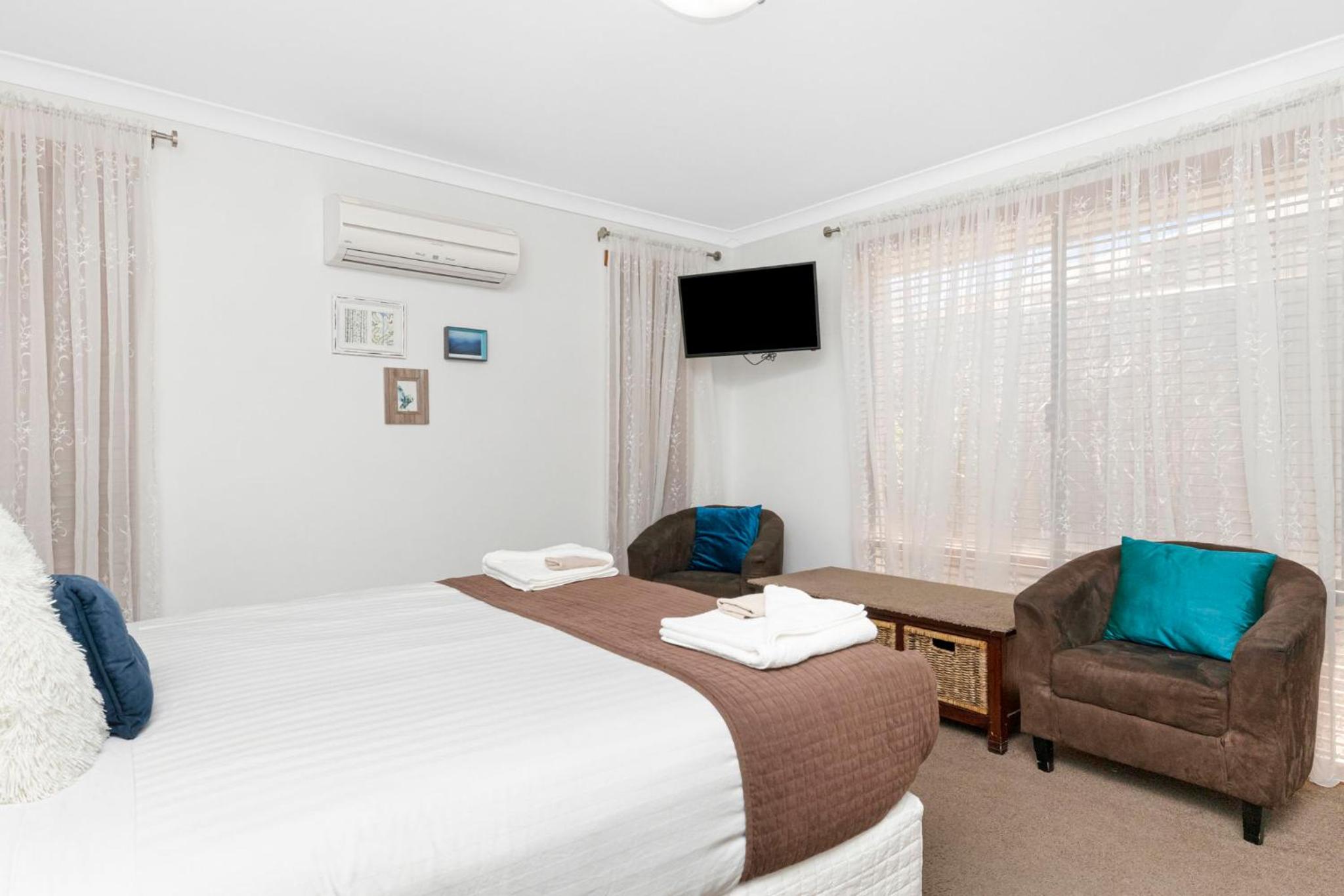 Baudins of Busselton Bed and Breakfast - Adults only