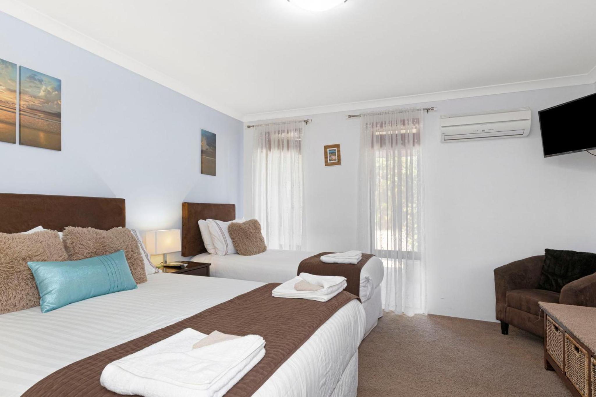 Baudins of Busselton Bed and Breakfast - Adults only