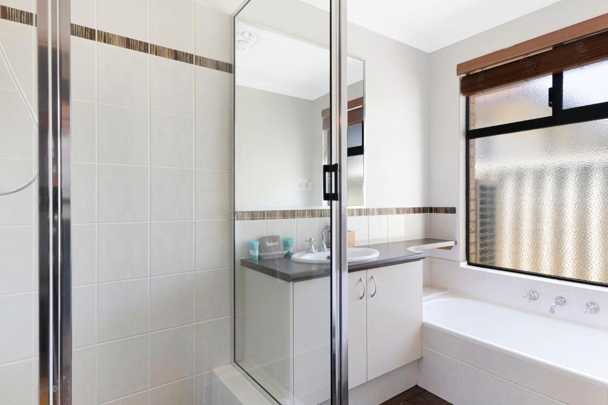 Baudins of Busselton Bed and Breakfast - Adults only