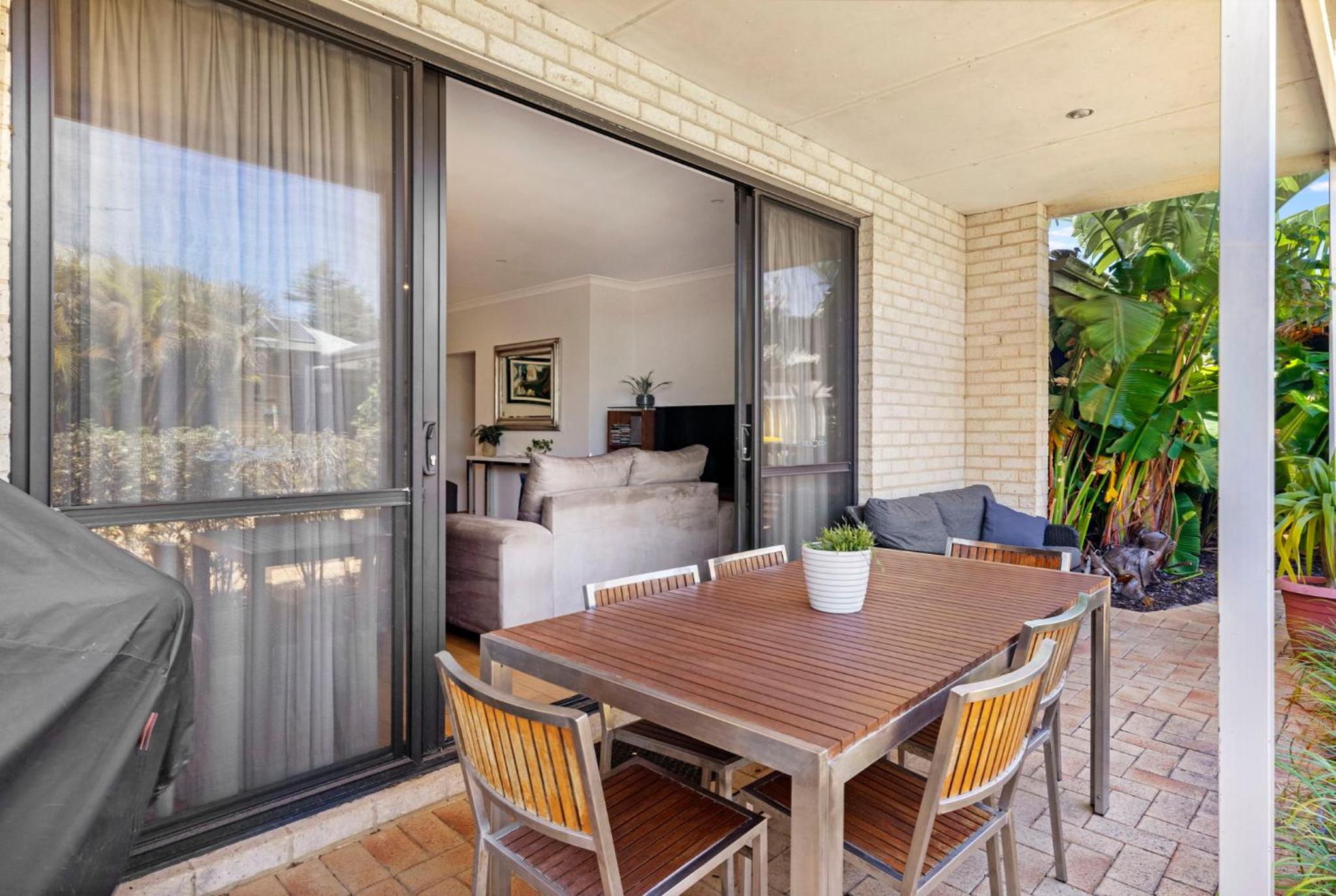 Baudins of Busselton Bed and Breakfast - Adults only