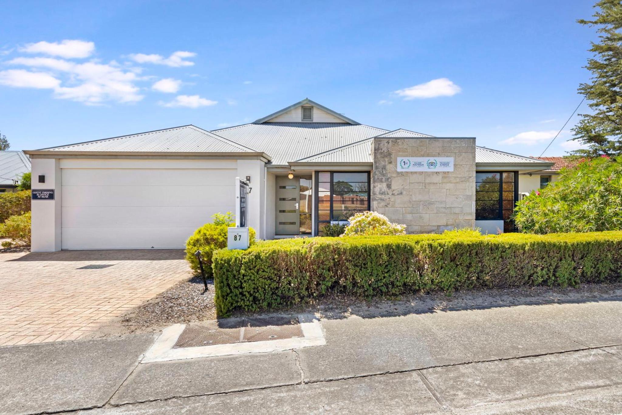 Baudins of Busselton Bed and Breakfast - Adults only