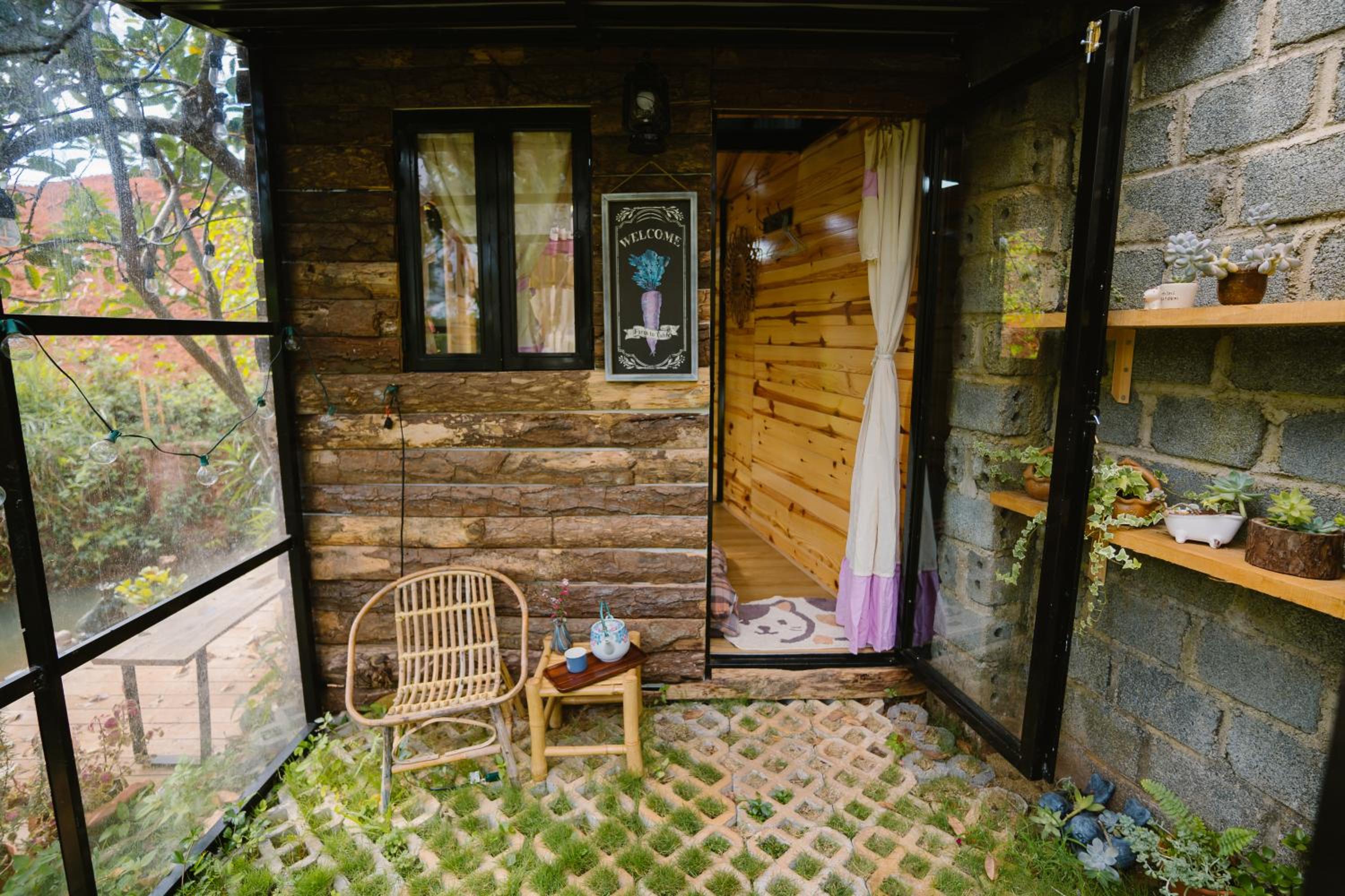HomeTa Homestay