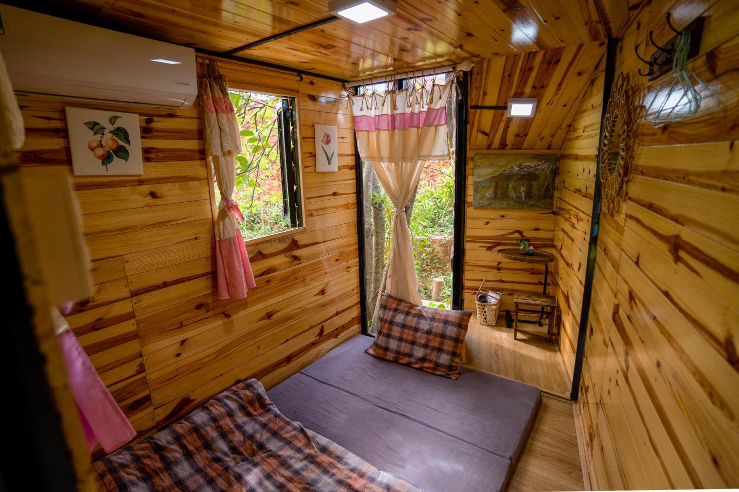 HomeTa Homestay