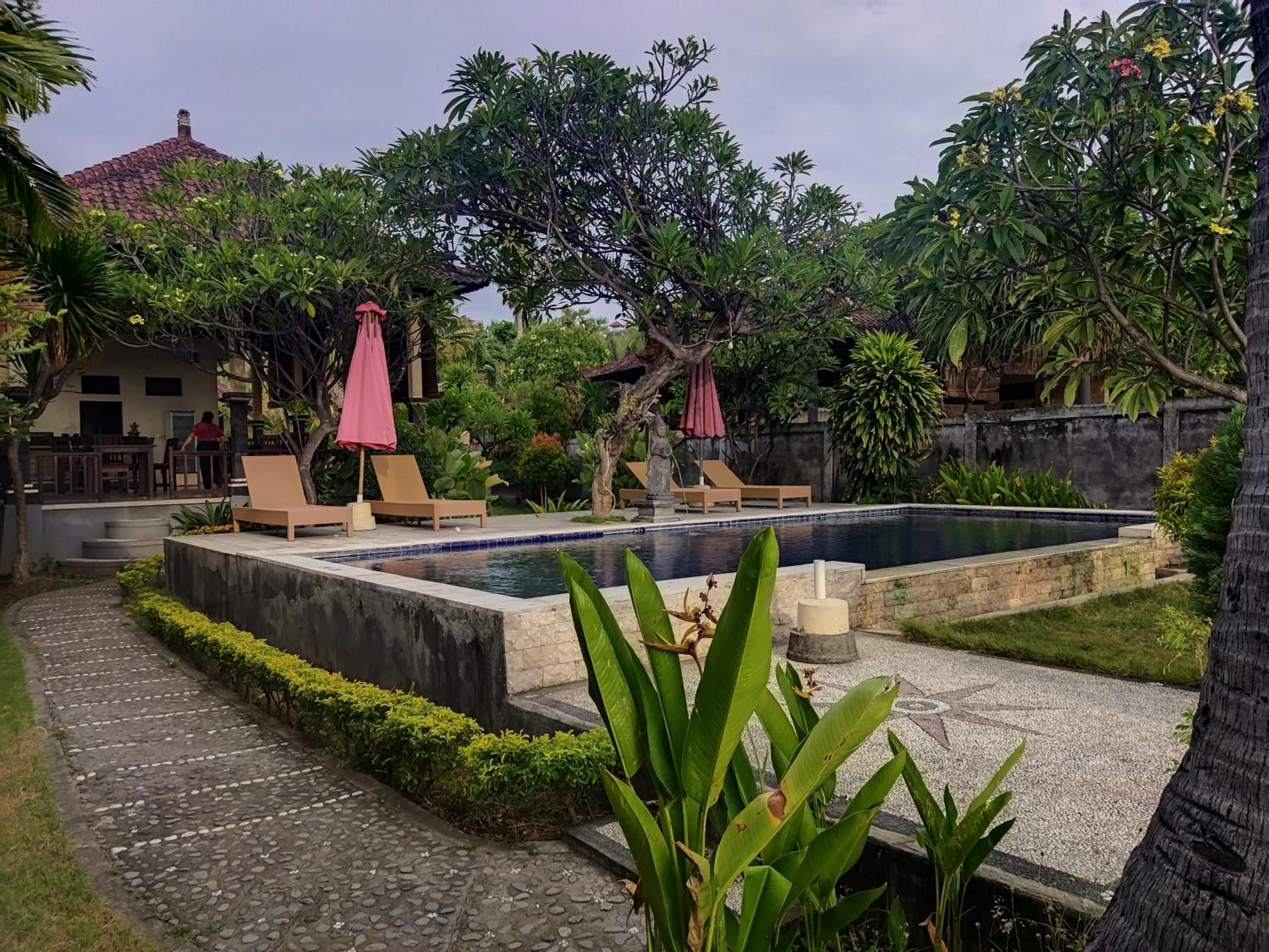 Bintang Beach Villa