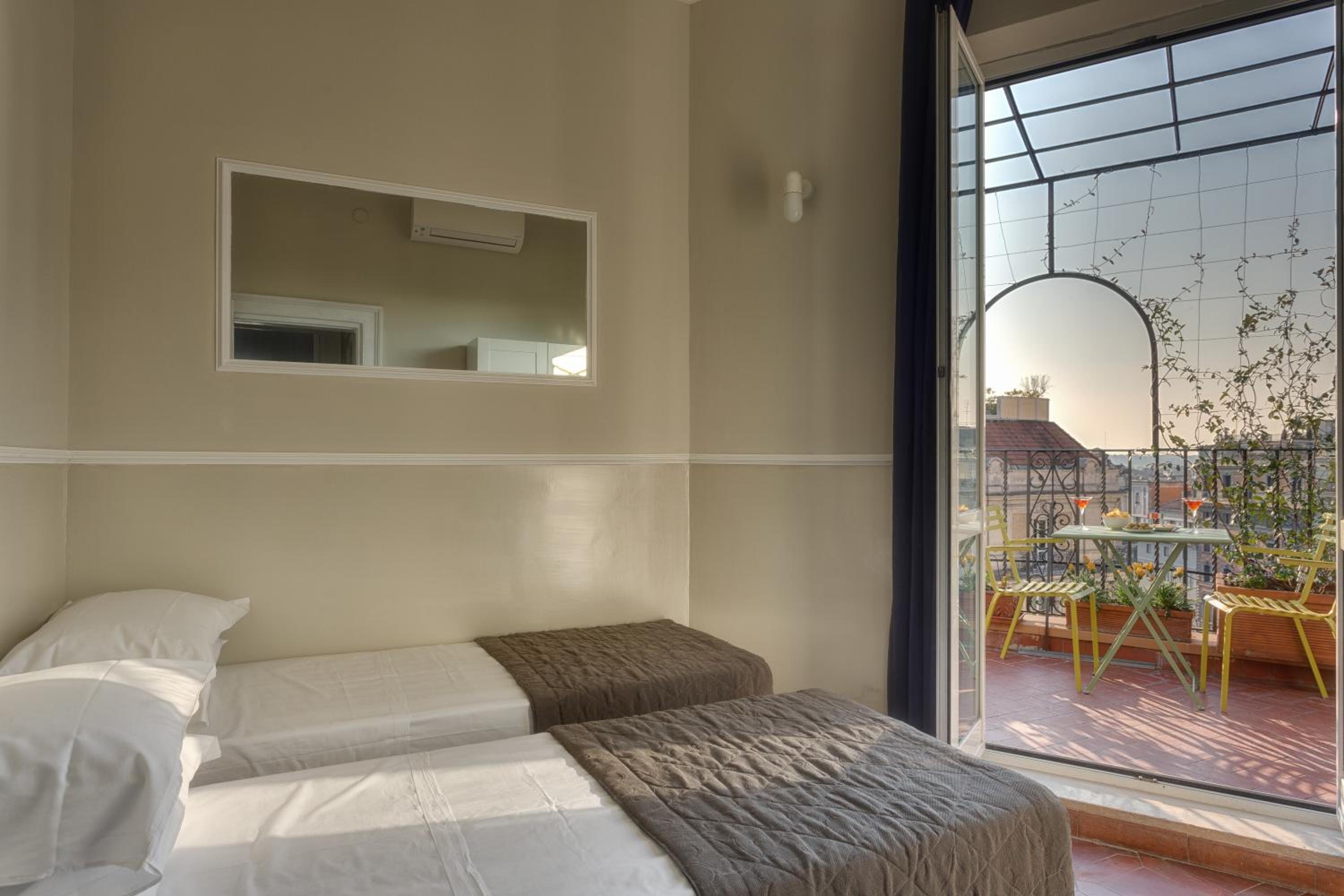 Tritone Top House