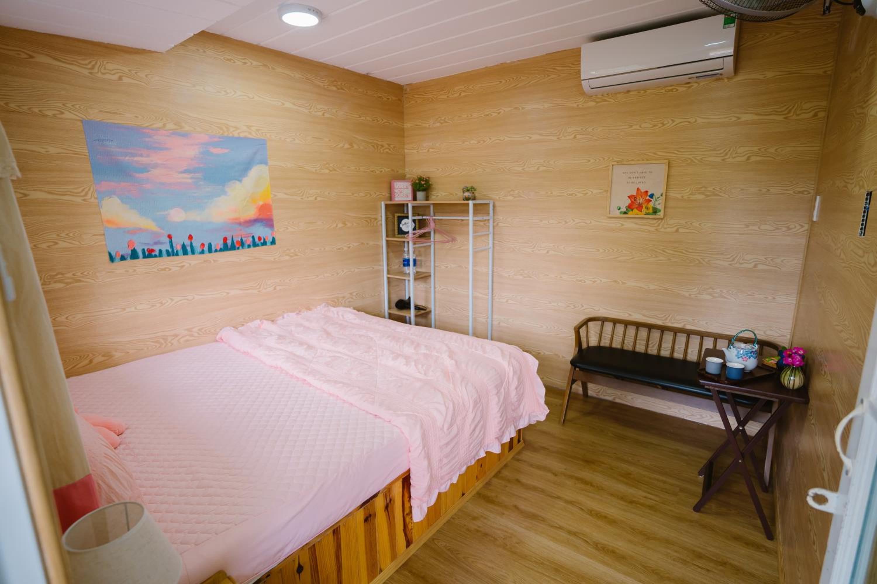 HomeTa Homestay