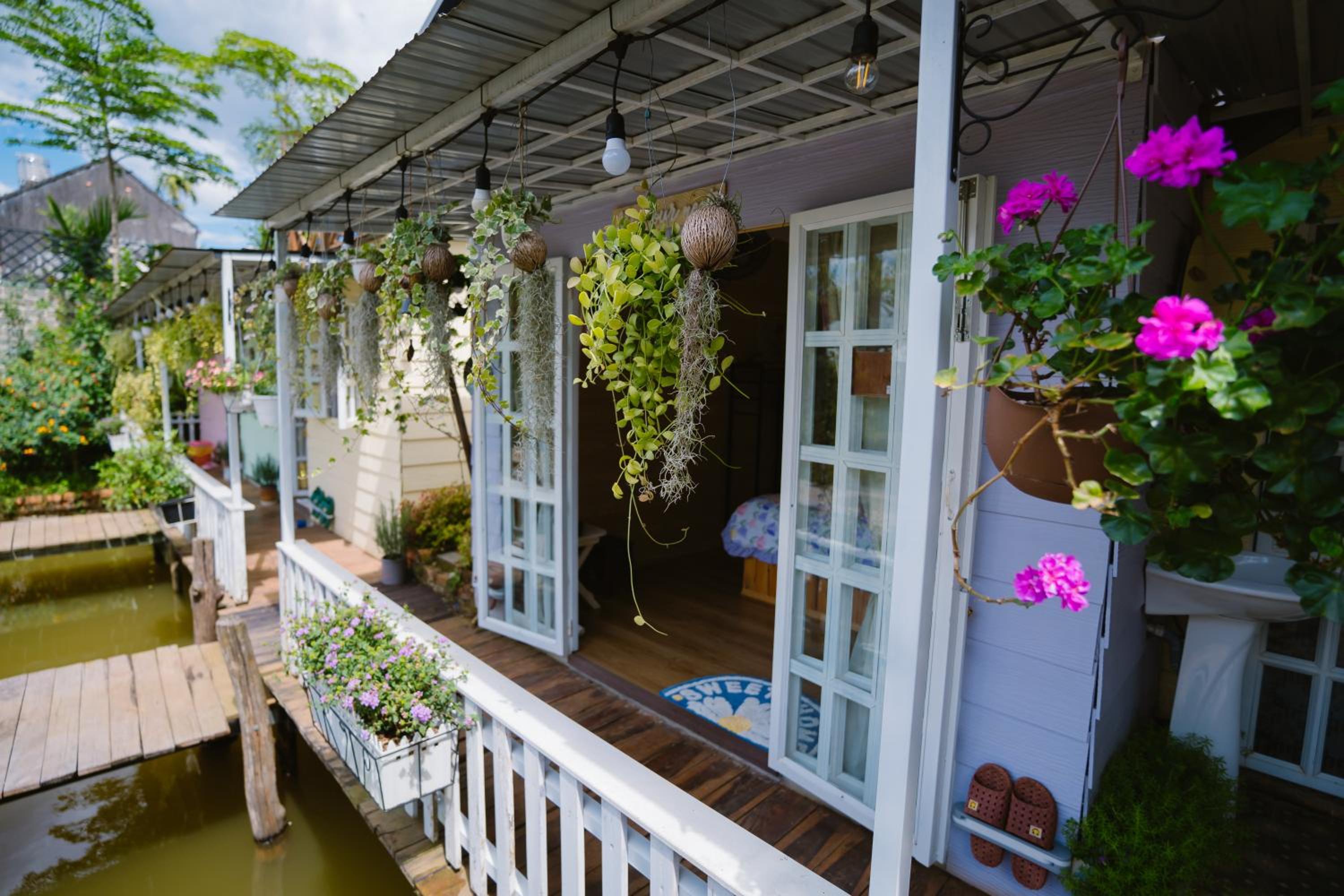 HomeTa Homestay