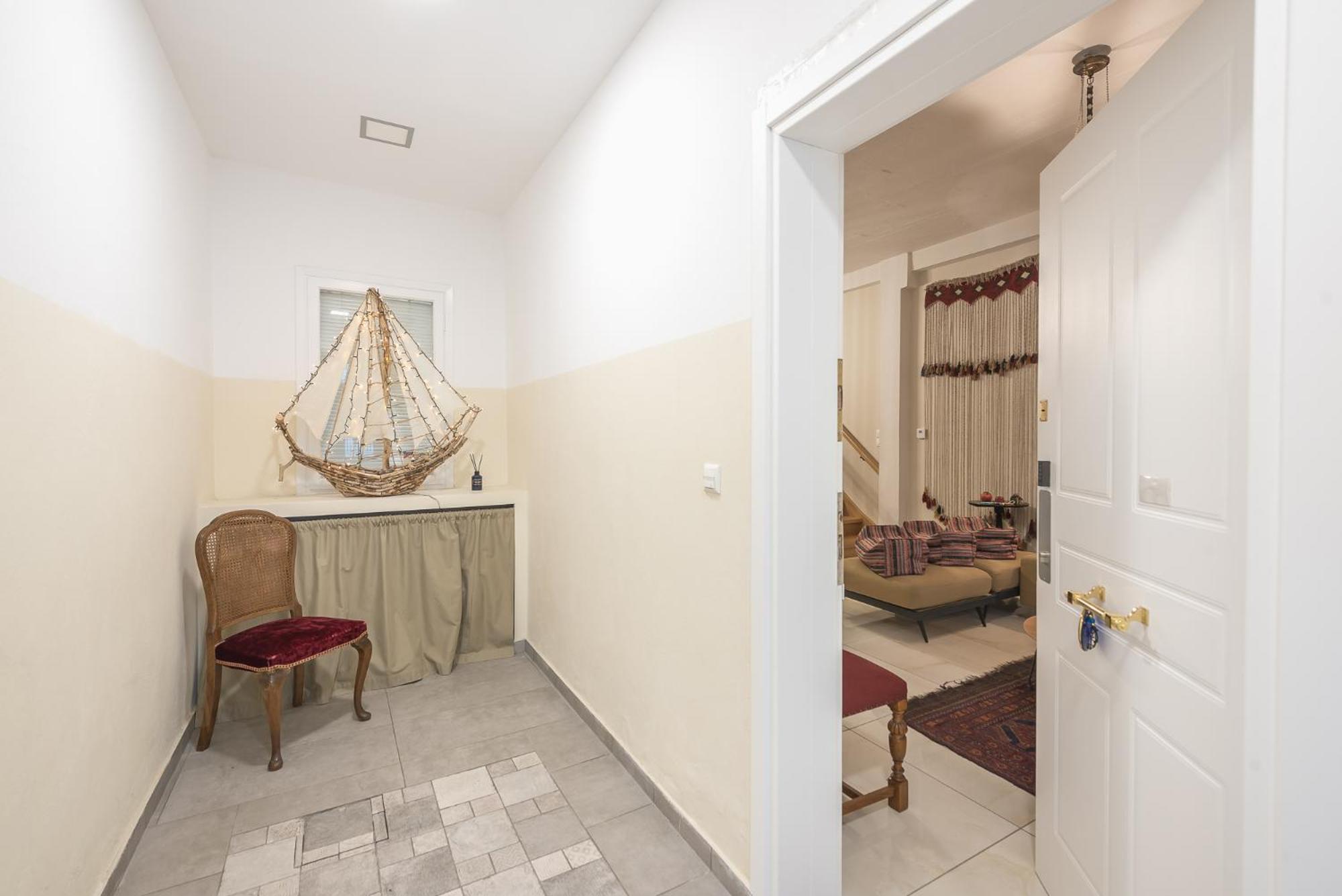 Athenian Niche in Plaka Villa by Athenian Homes