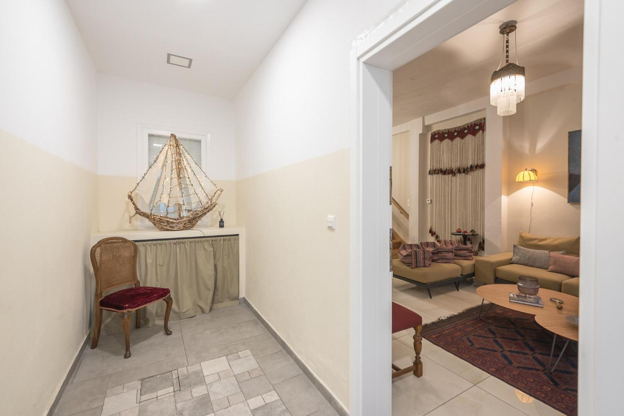 Athenian Niche in Plaka Villa by Athenian Homes