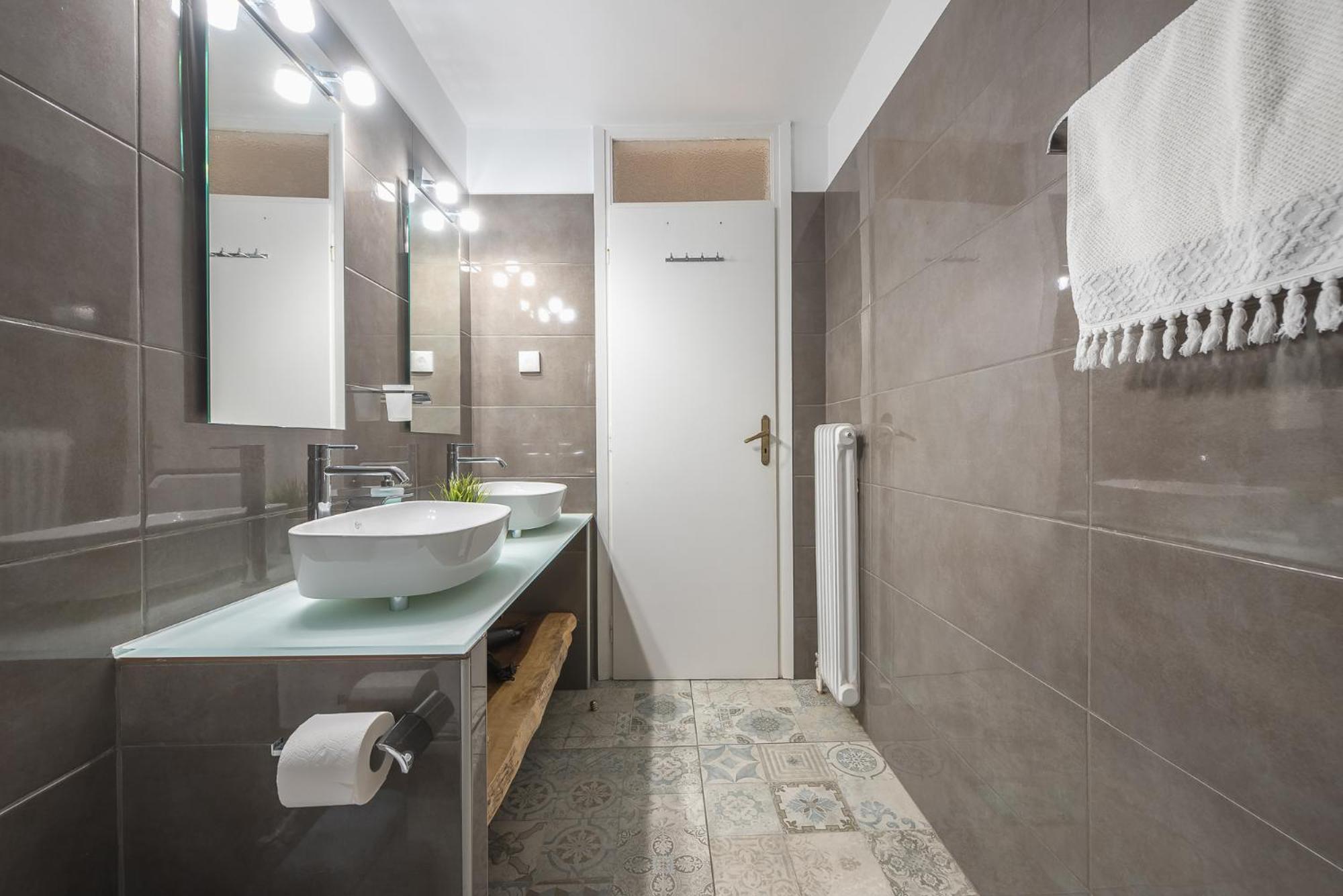 Athenian Niche in Plaka Villa by Athenian Homes