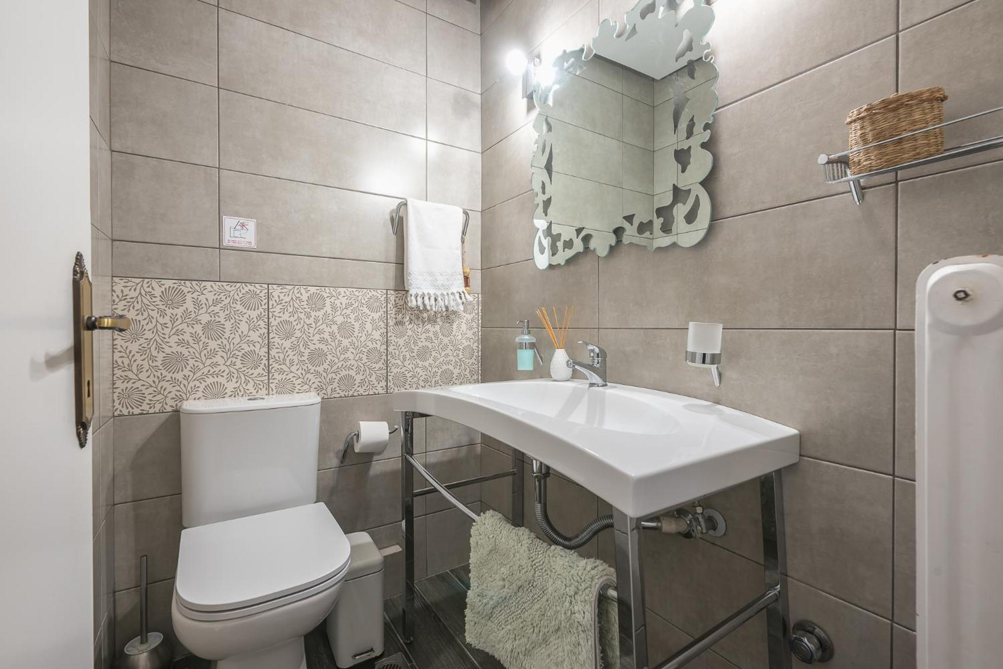 Athenian Niche in Plaka Villa by Athenian Homes