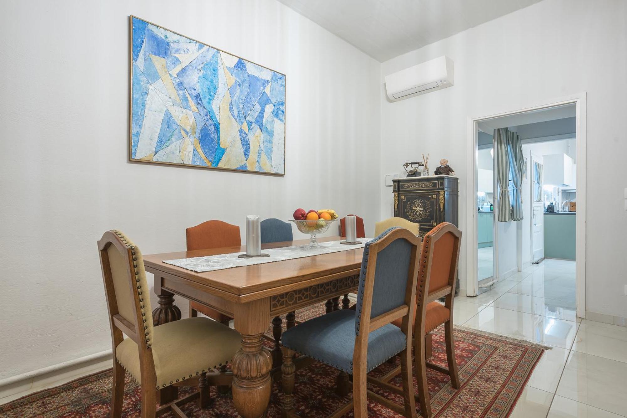 Athenian Niche in Plaka Villa by Athenian Homes