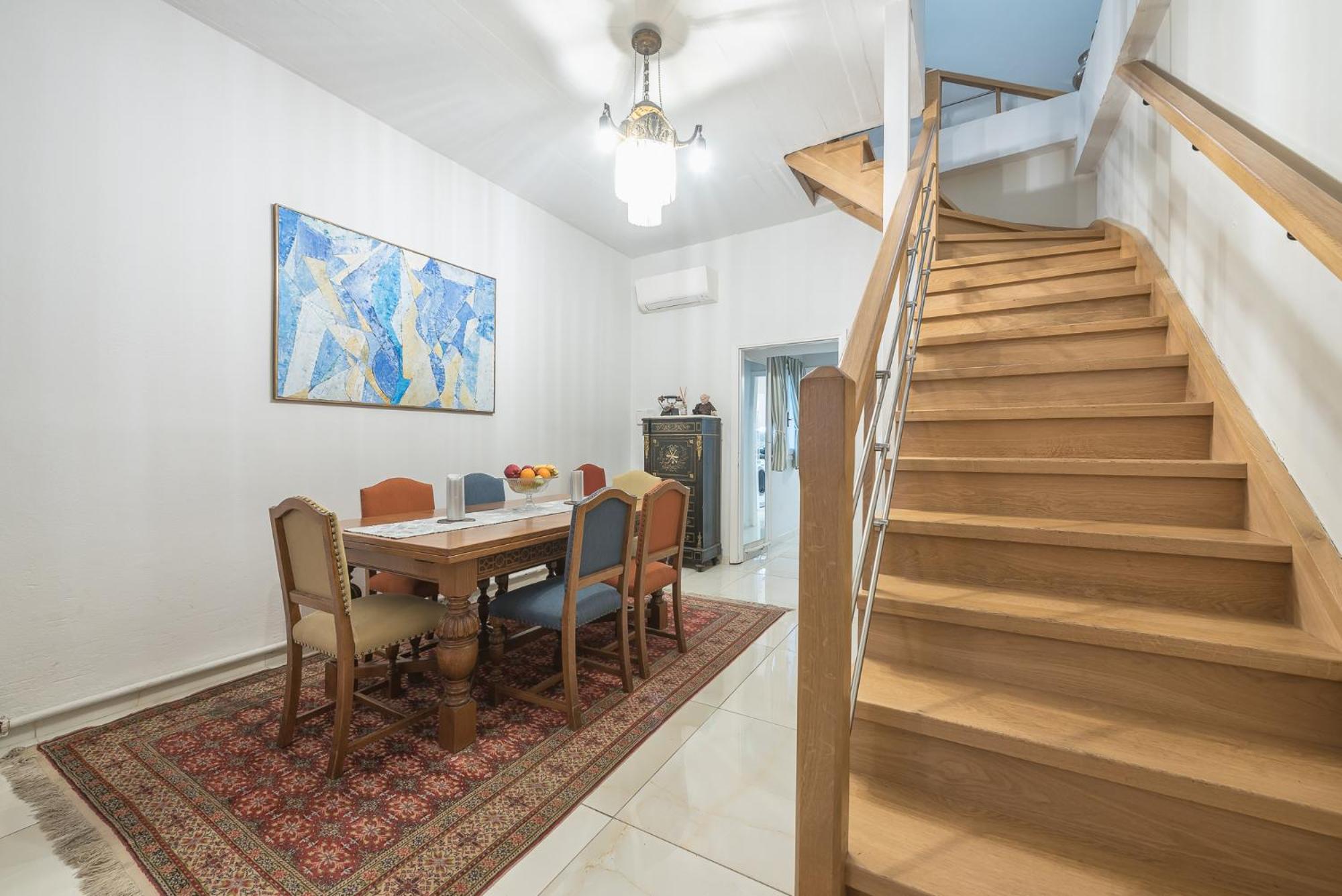 Athenian Niche in Plaka Villa by Athenian Homes