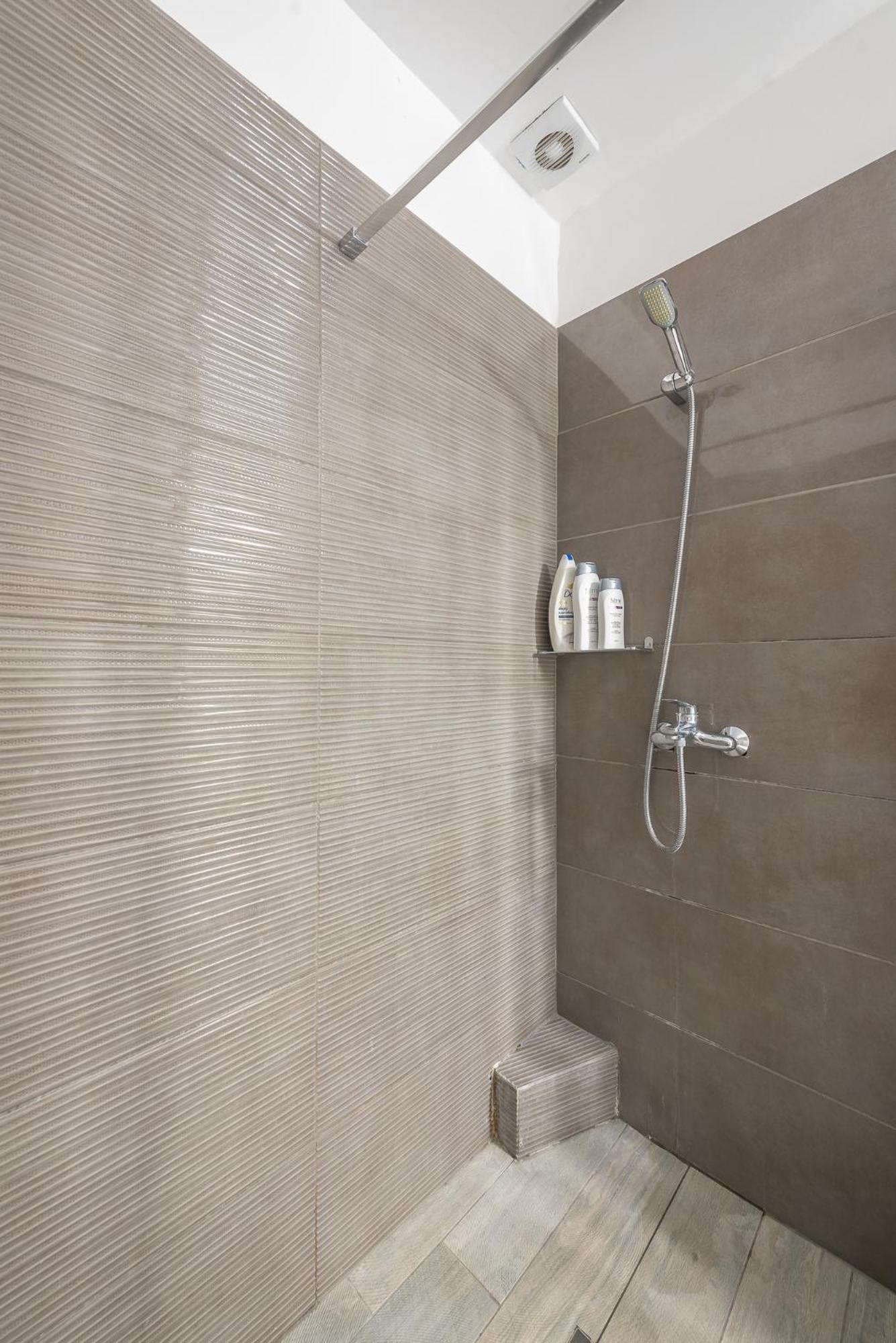 Athenian Niche in Plaka Villa by Athenian Homes