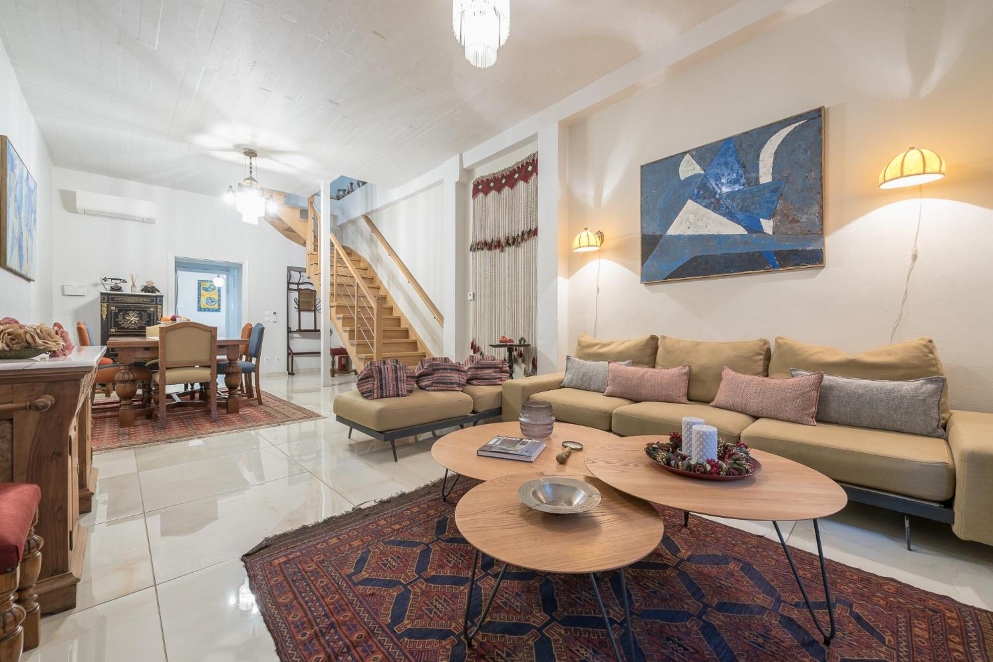 Athenian Niche in Plaka Villa by Athenian Homes