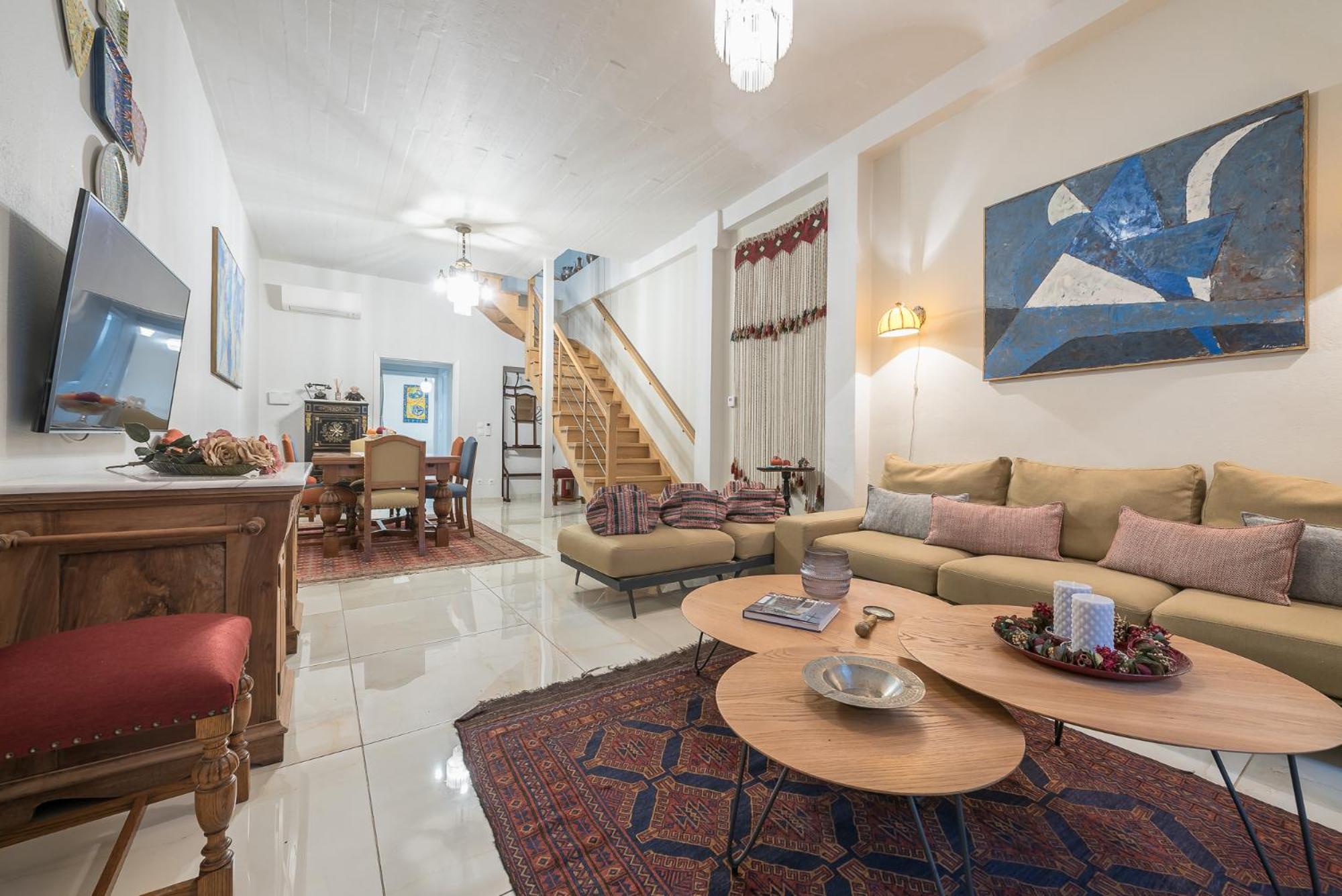 Athenian Niche in Plaka Villa by Athenian Homes
