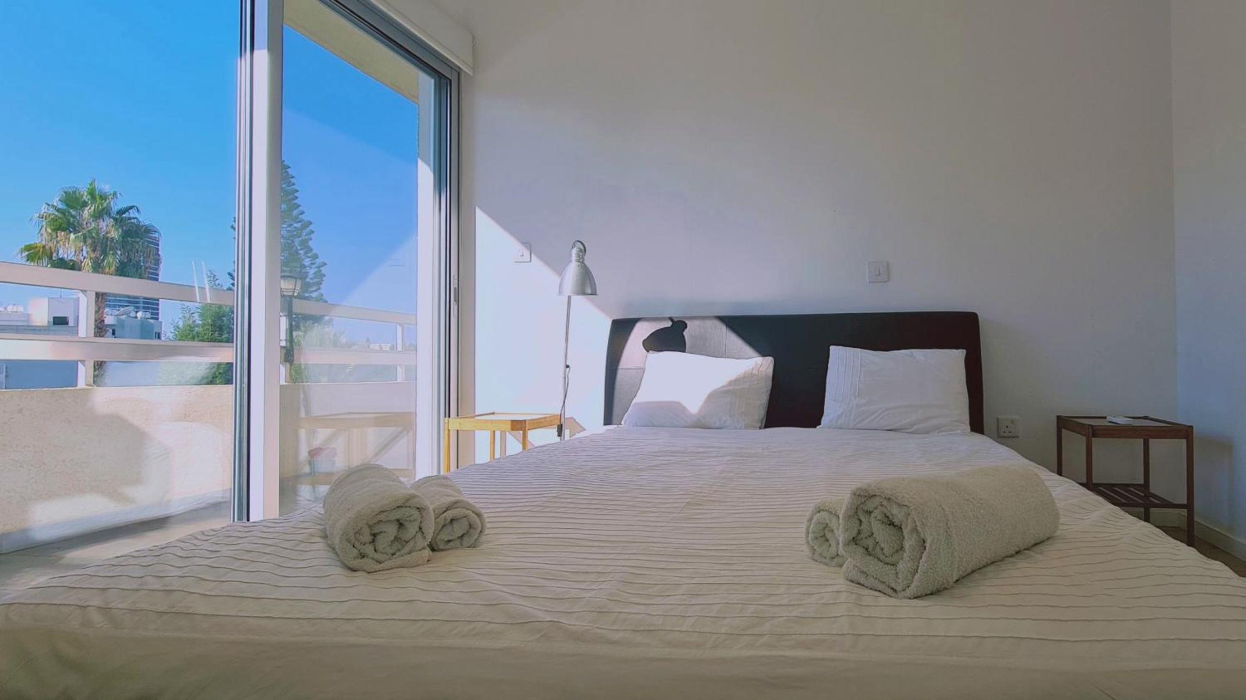 STAY Vivid City Apartment