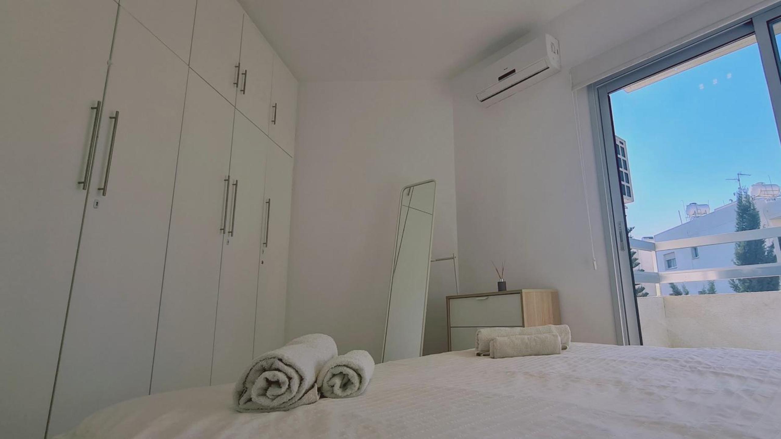 STAY Vivid City Apartment