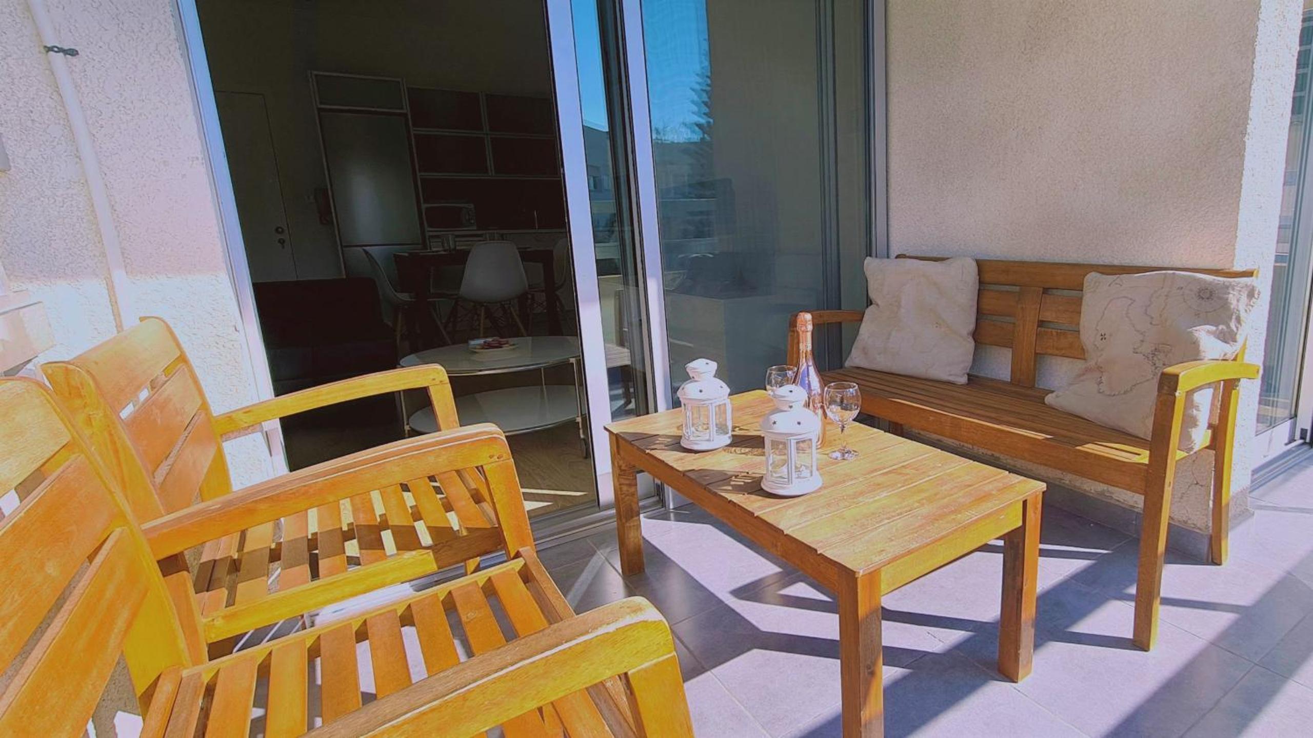 STAY Vivid City Apartment