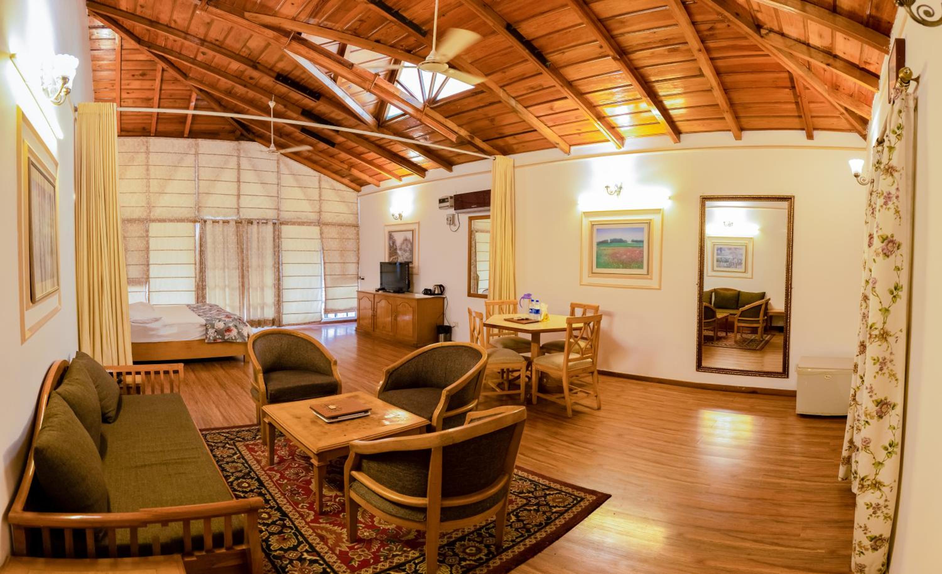 Neelesh Inn - Luxury Lake View Resort with Swimming Pool on Bhimtal Lake
