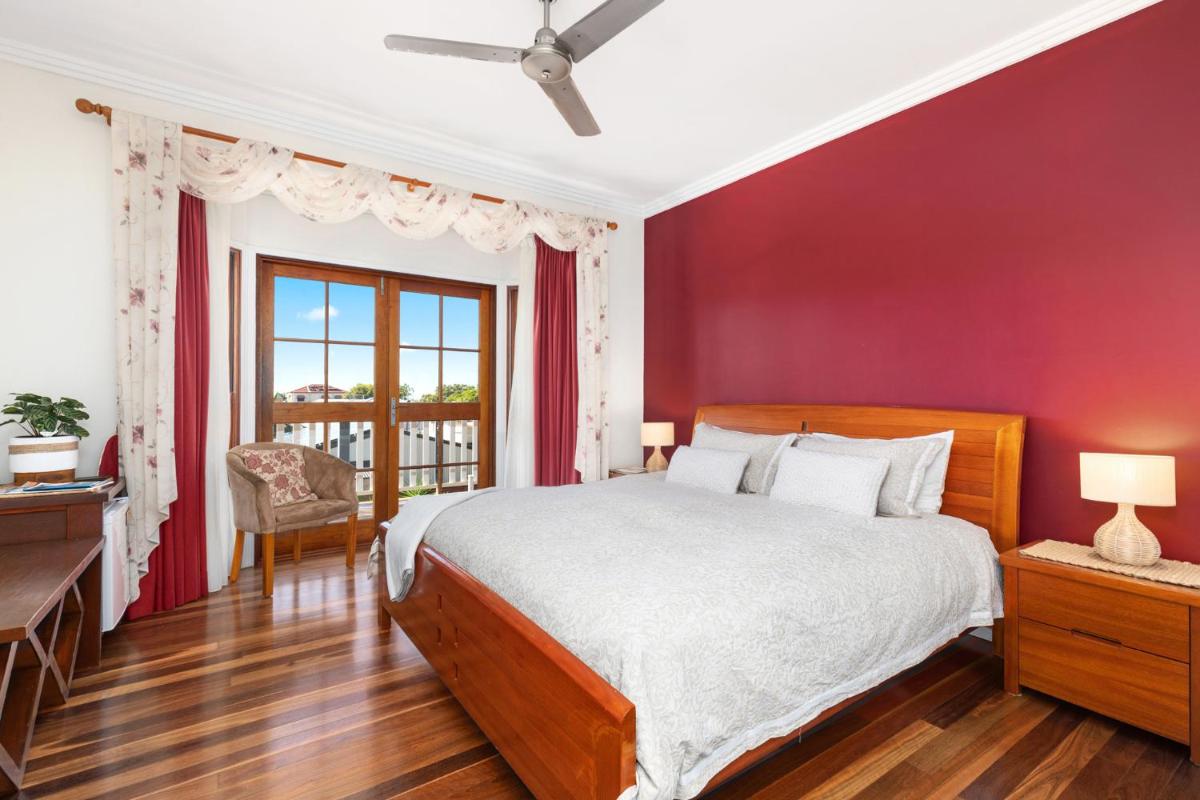 Villa Cavour - A Whole House Close to the Ocean