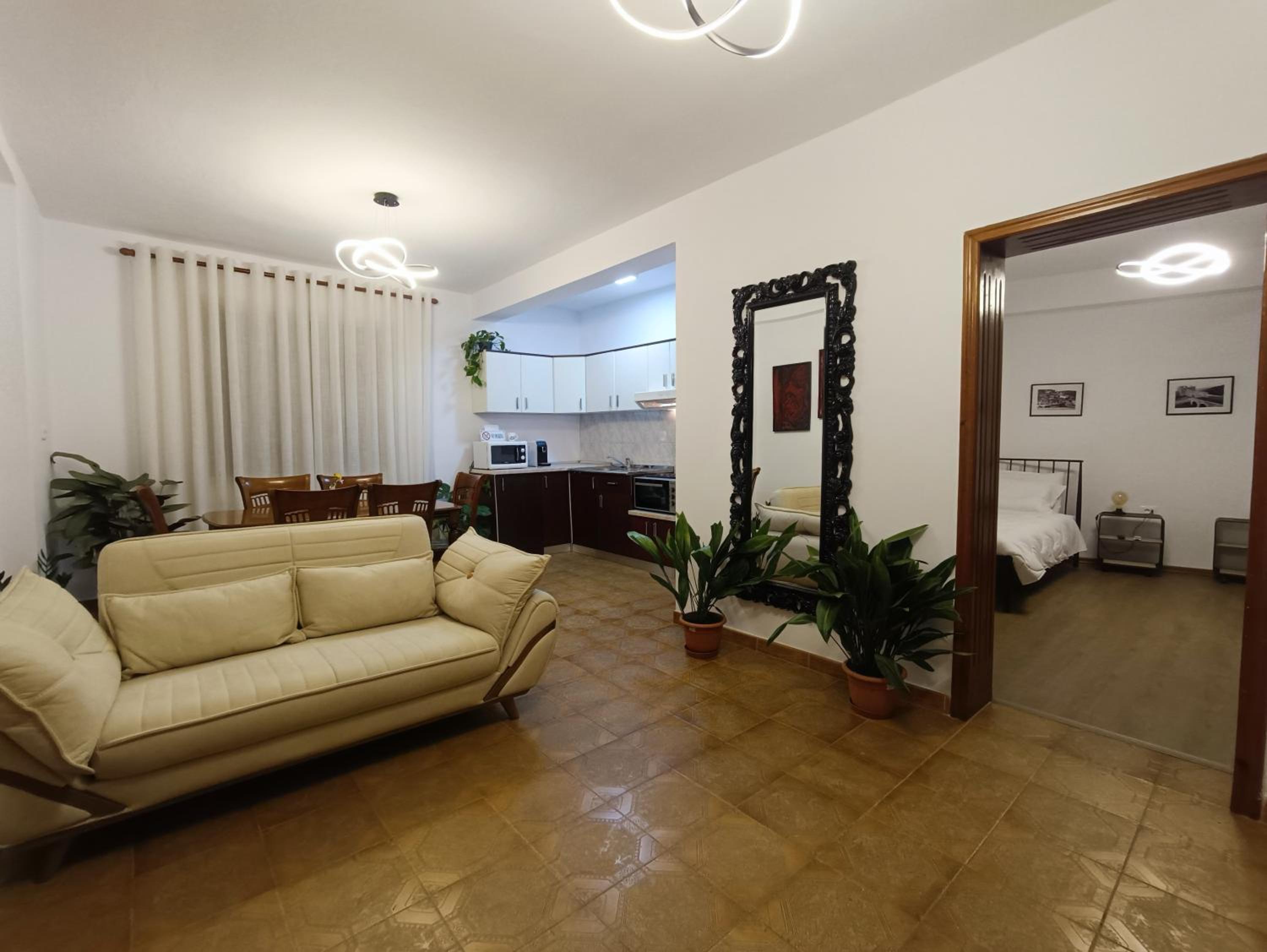 E&E Home Sweet Home