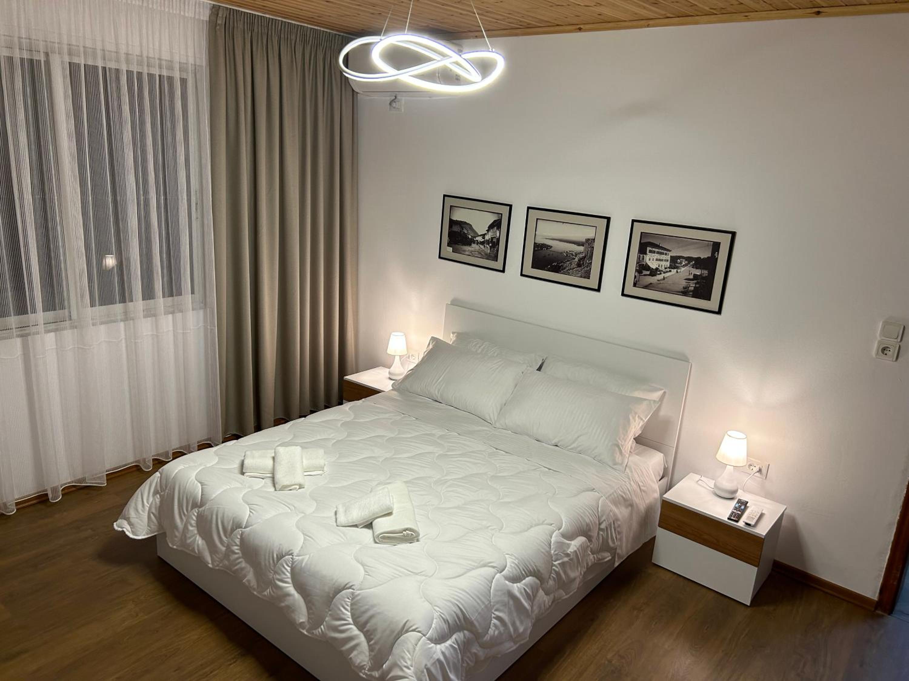 E&E Home Sweet Home