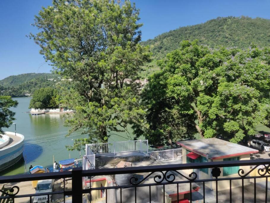 The Periwinkle Homestay Bhimtal