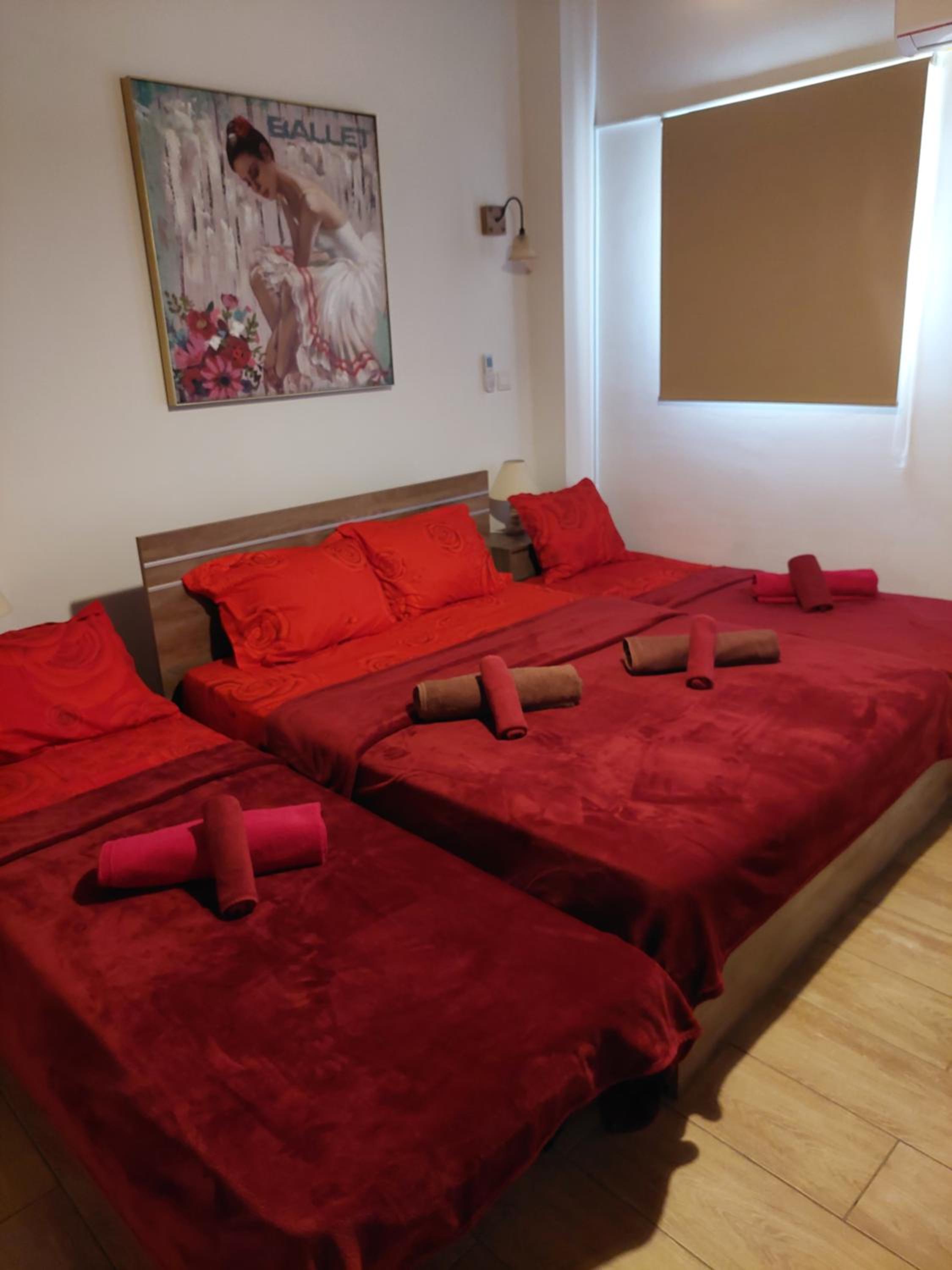 Love Holiday Suite 1