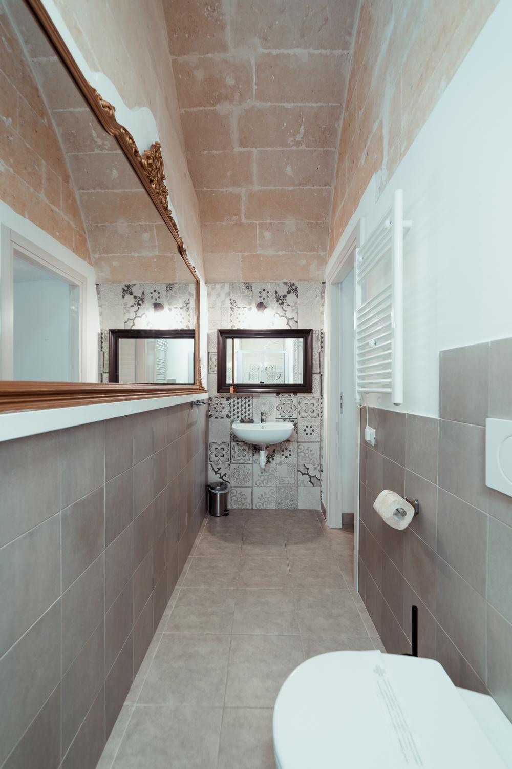 Le Dimore nel Cortile con patio e parcheggio privato