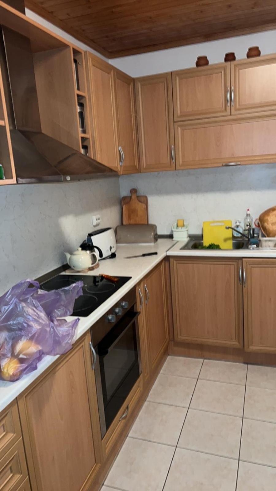 Приятна къща за почивка Караколев 1