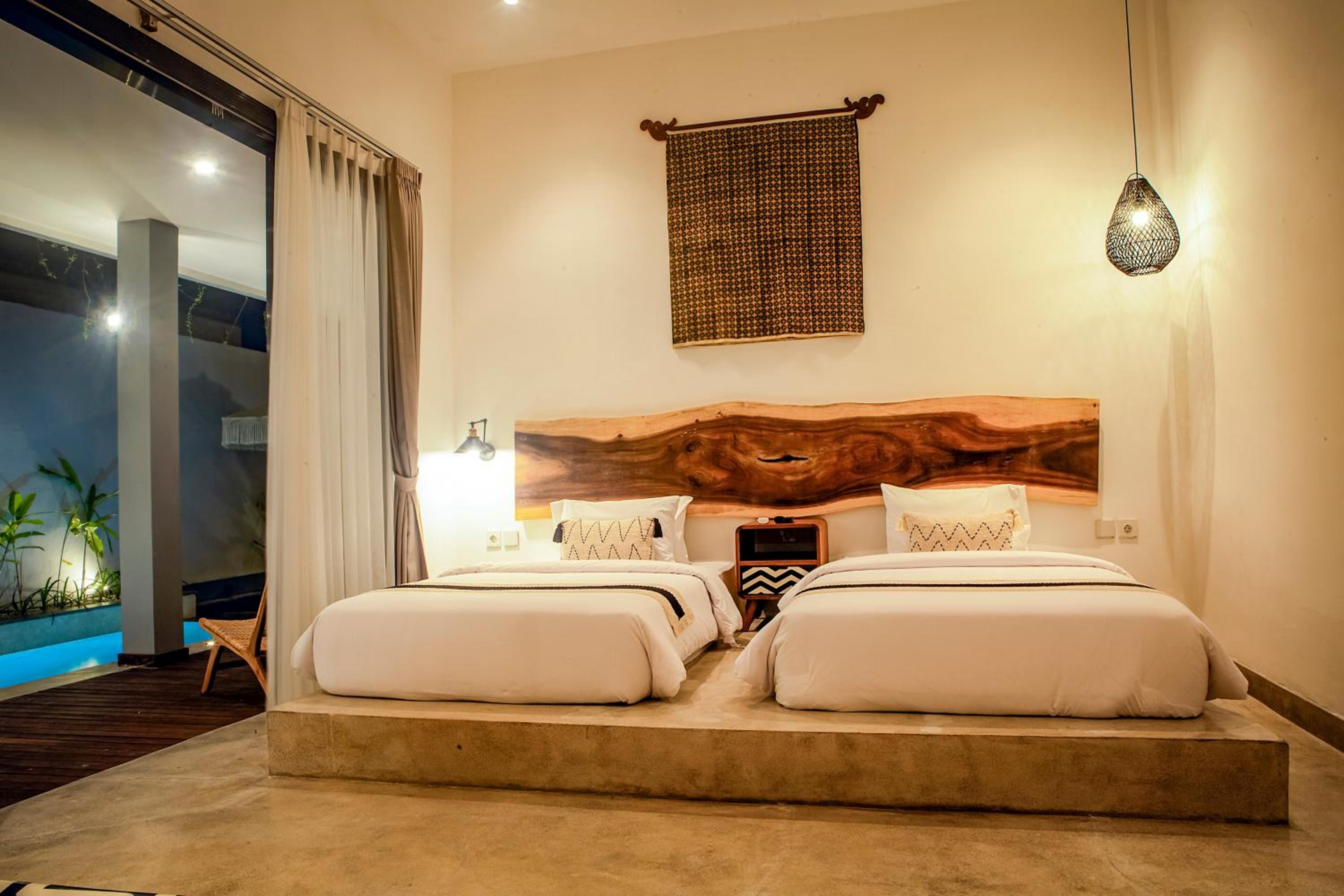 Kintsugi Private Villa Mandalika view 5