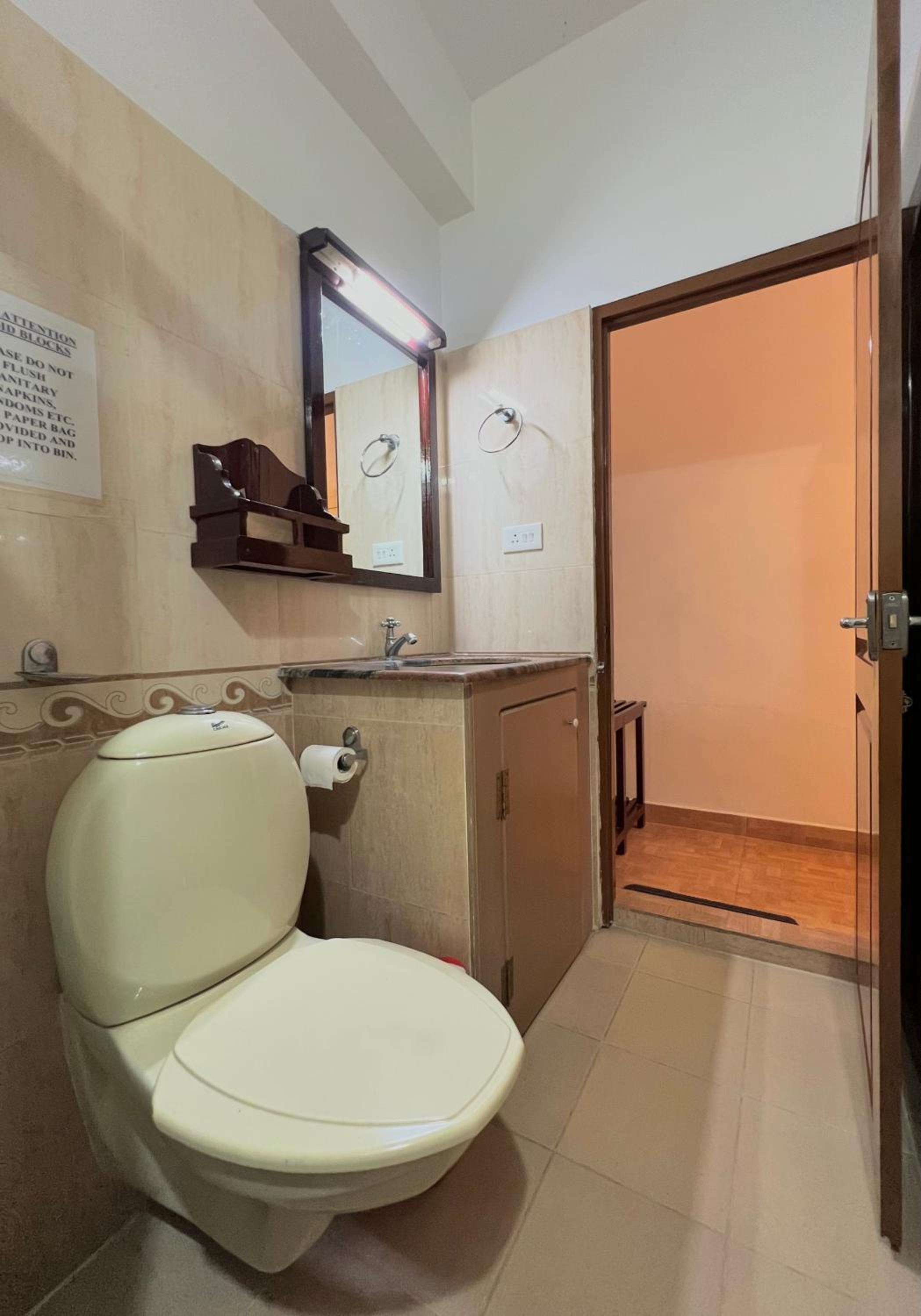 Reds Residency - Homestay