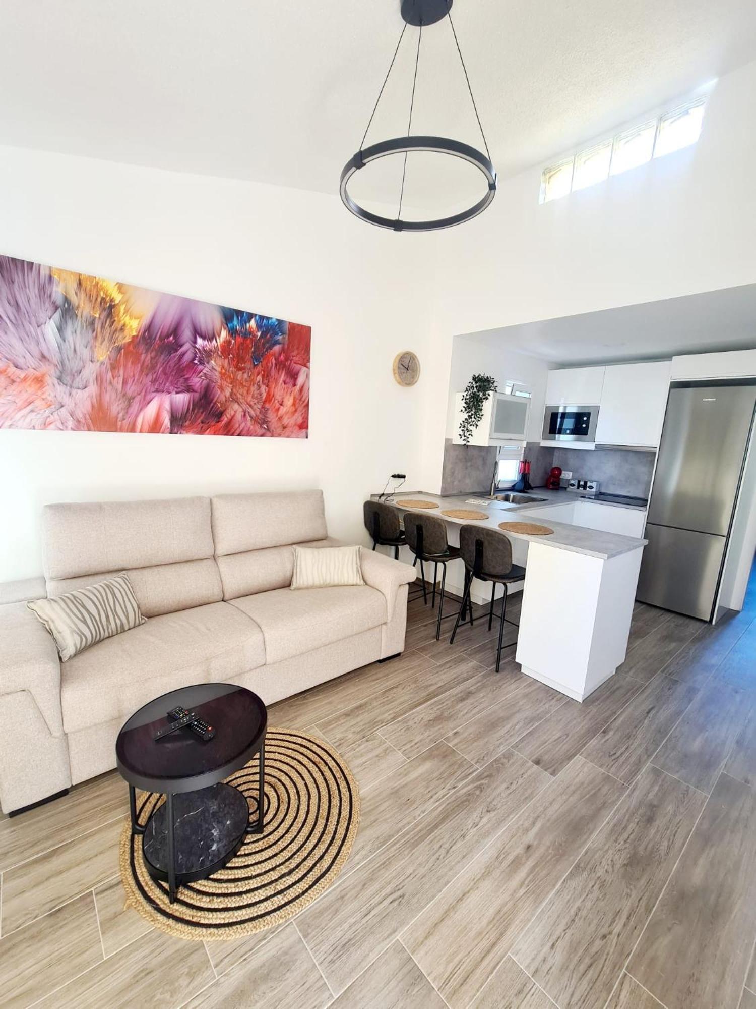 Hotel Sweet Dream - Image 1