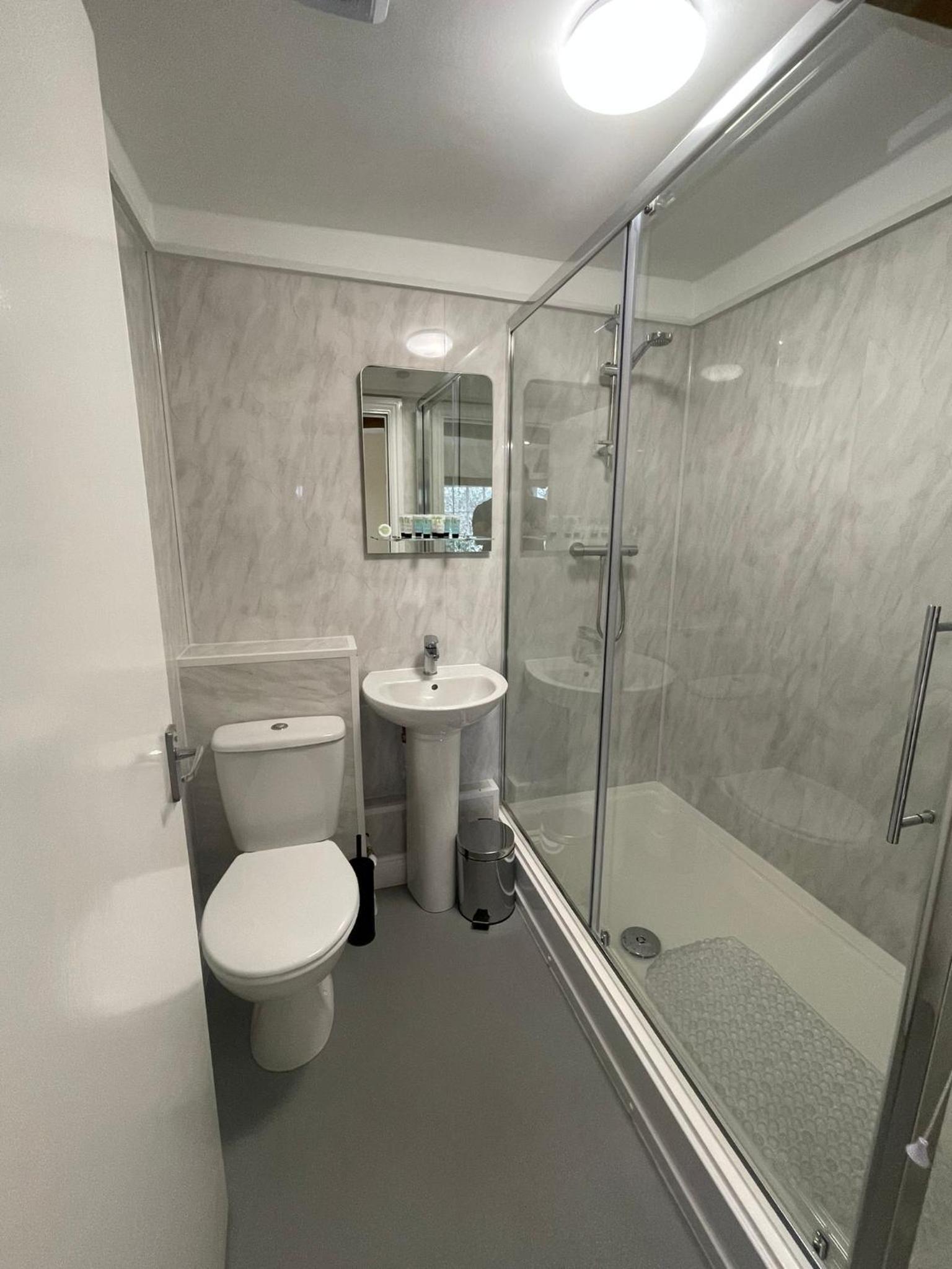 Tewkesbury Vacations - The Royal Oak - Property Image 11