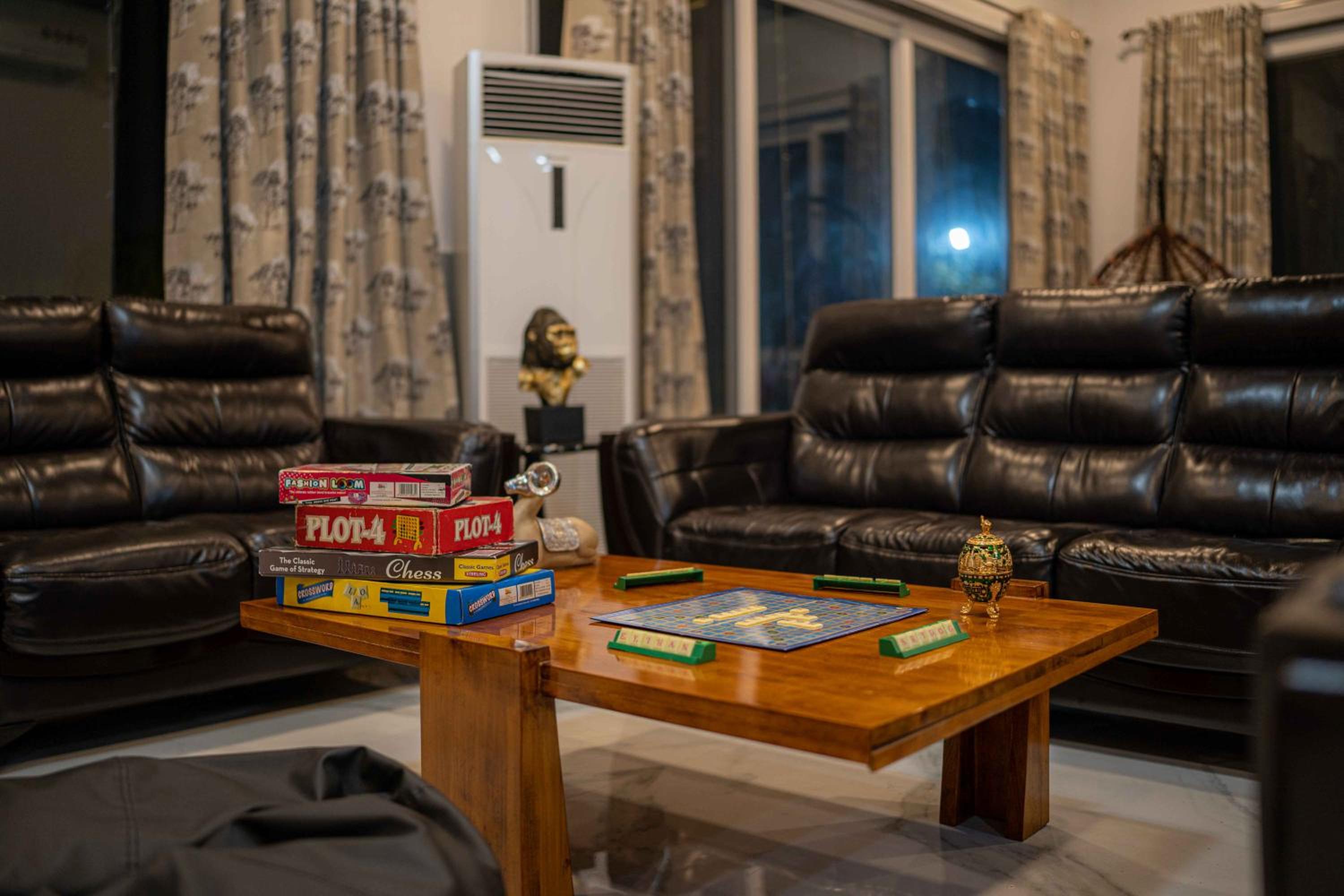 Luxury Farmhouse Stay, Pure Vegetarian- Santushti Farm, NCR view 5