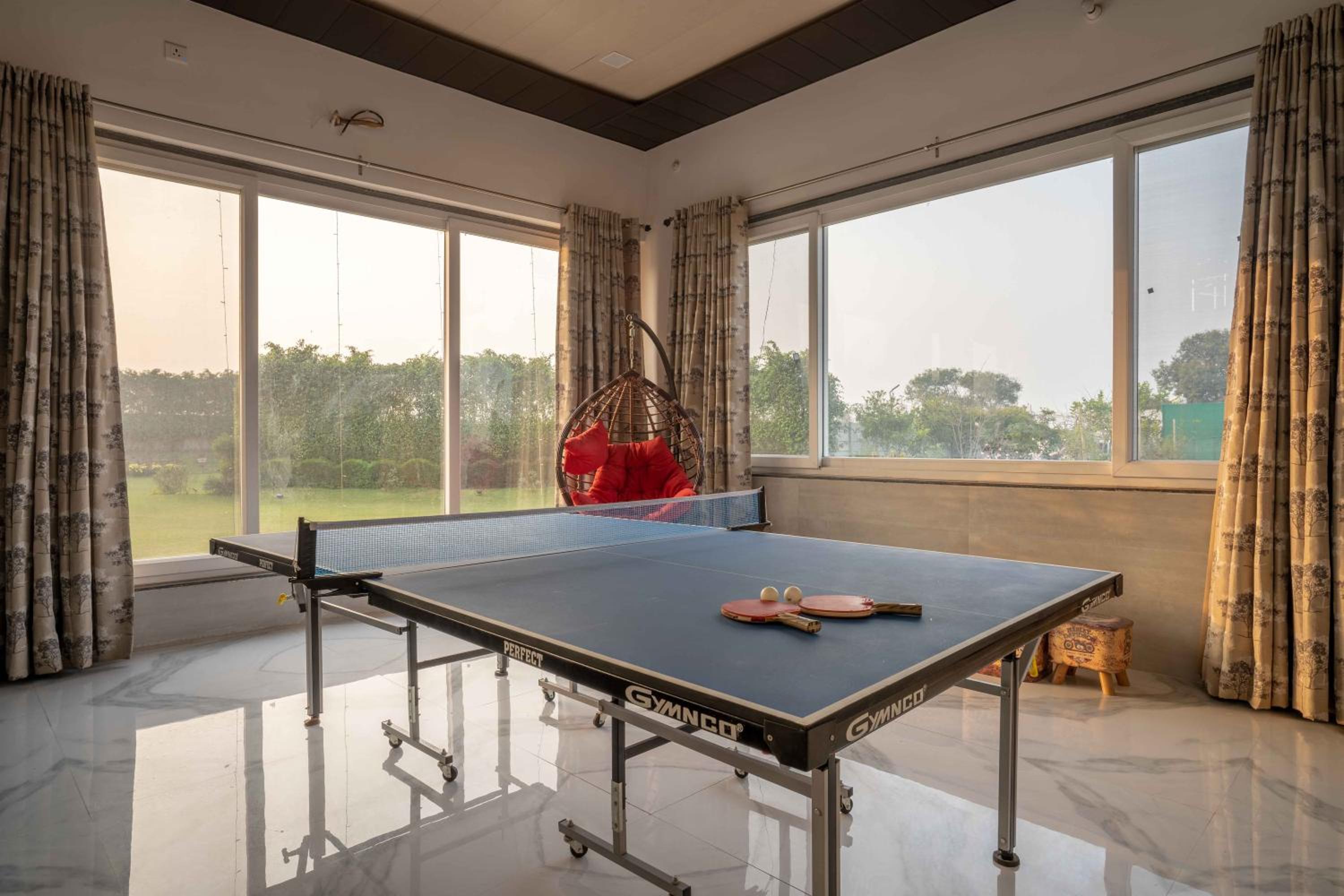 Luxury Farmhouse Stay, Pure Vegetarian- Santushti Farm, NCR view 4