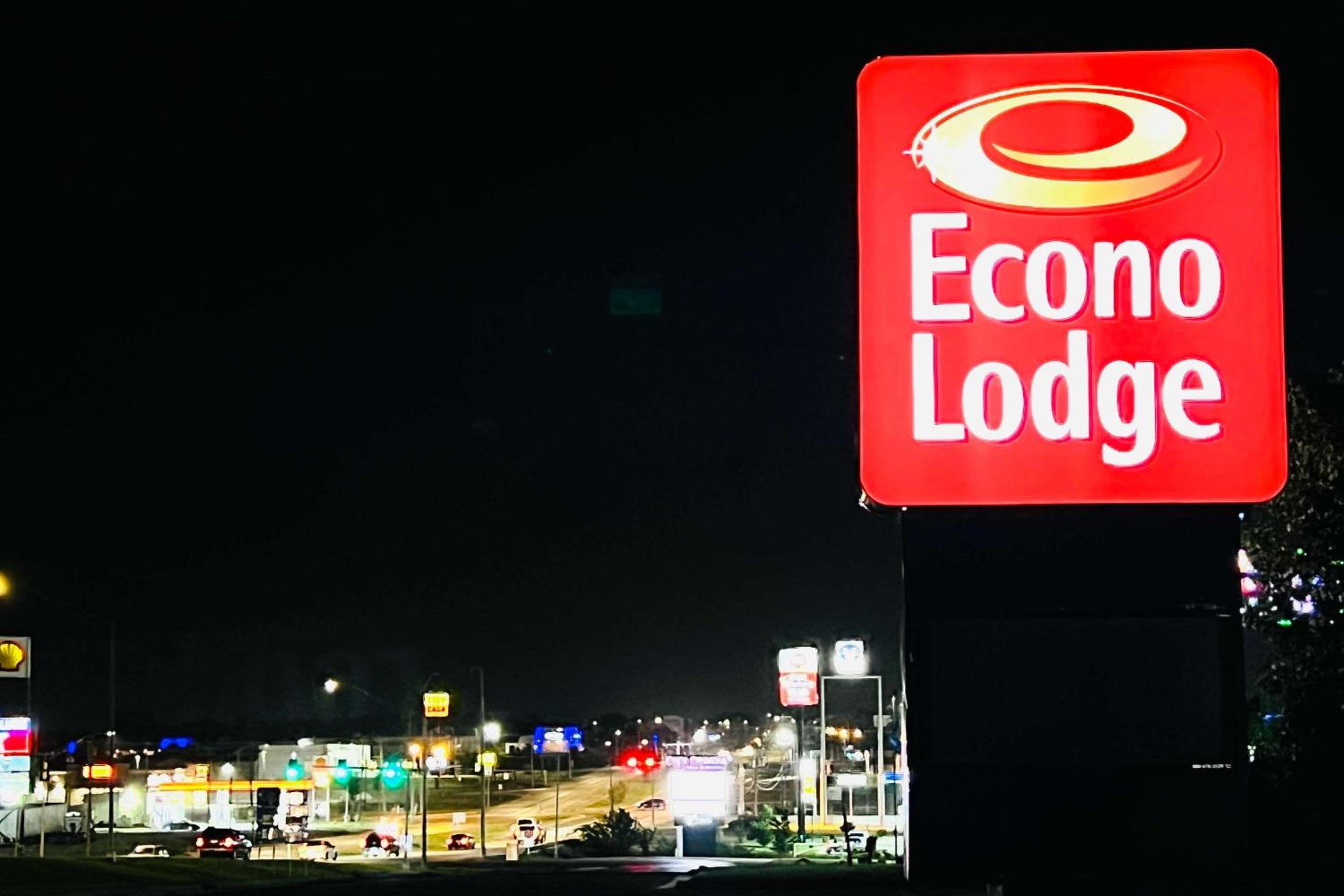Econo Lodge Ardmore view 5