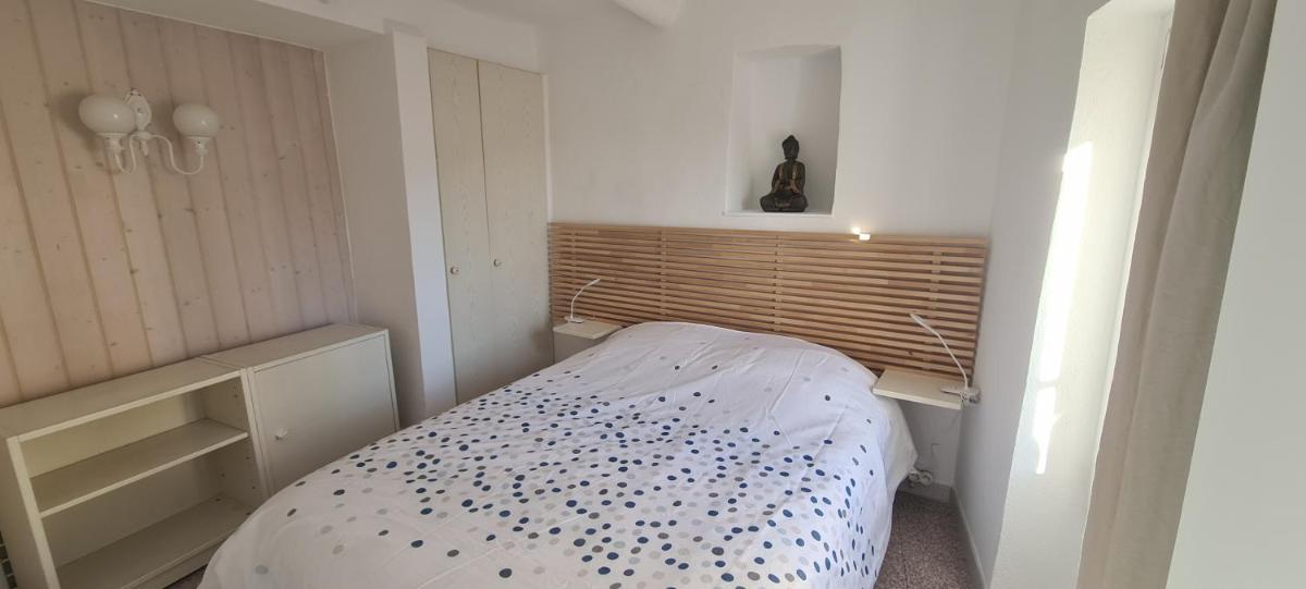 Rue du Vieux Chateau - Beau F2 photo 4