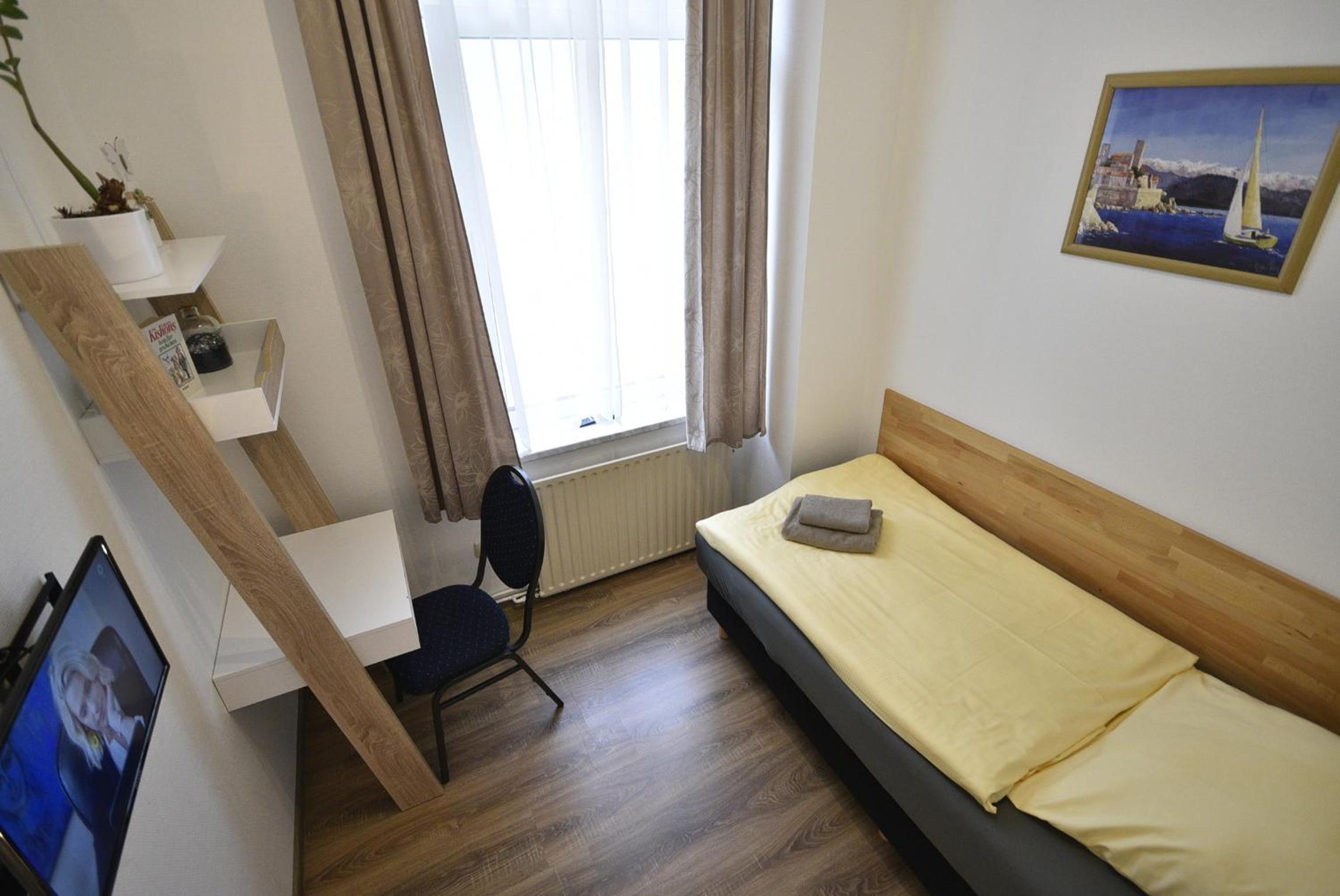 Am Schloss 15 en Schwerin — hotel room