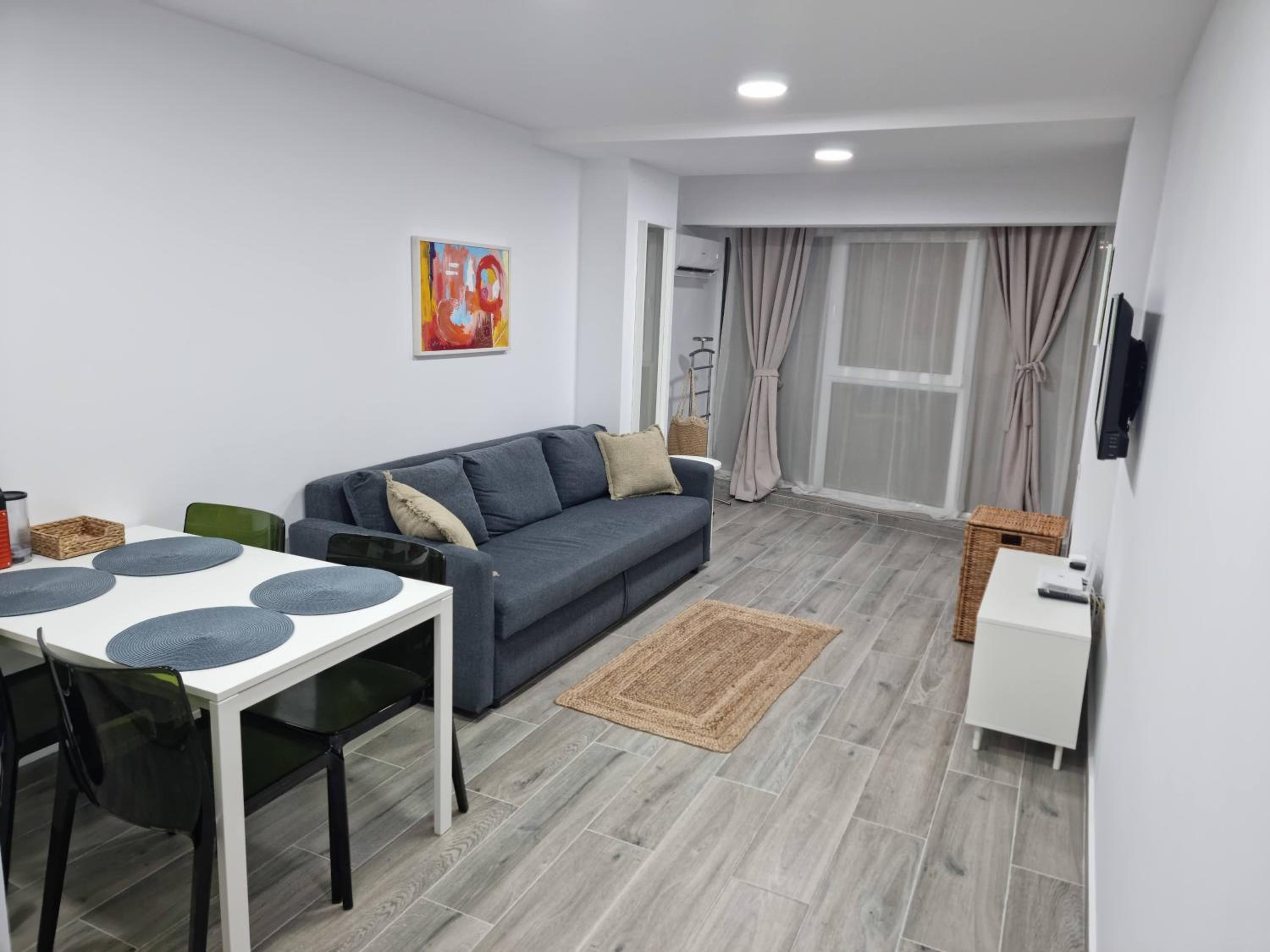 OLIMP Sea View Apartments - The Sunny Apartment